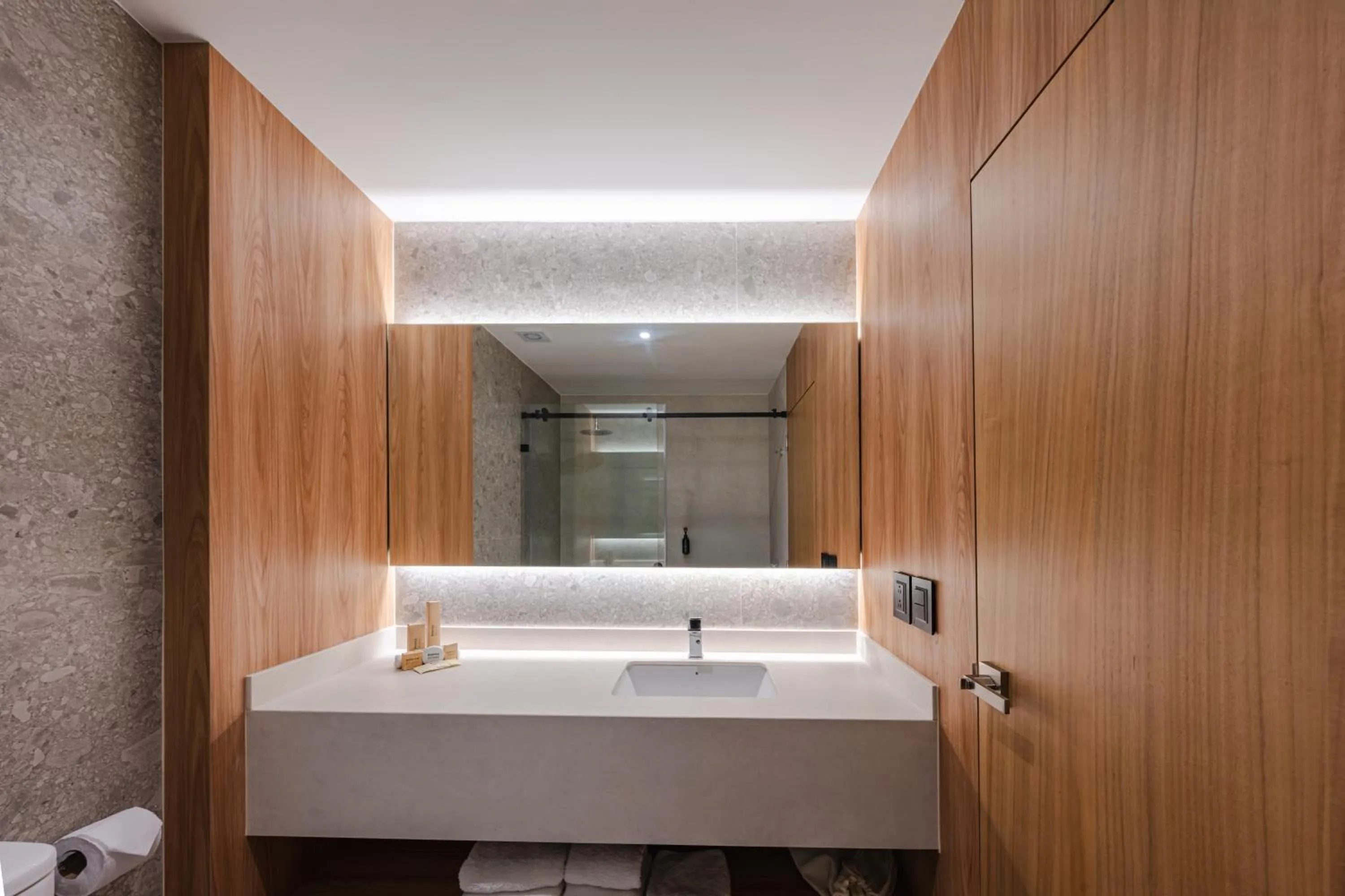 Bathroom in MantaHost Hotel