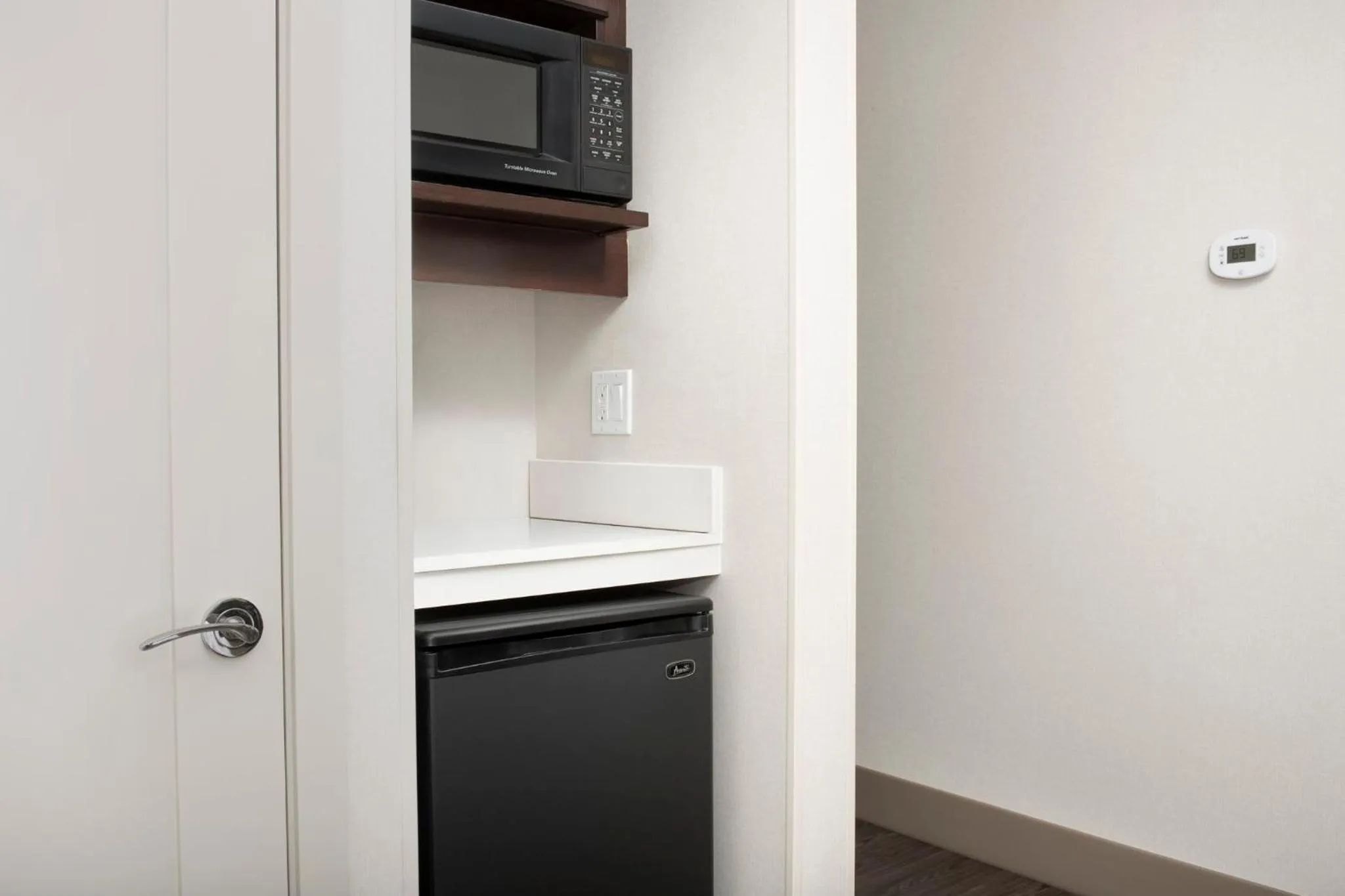 Photo of the whole room in Holiday Inn Express Puyallup by IHG