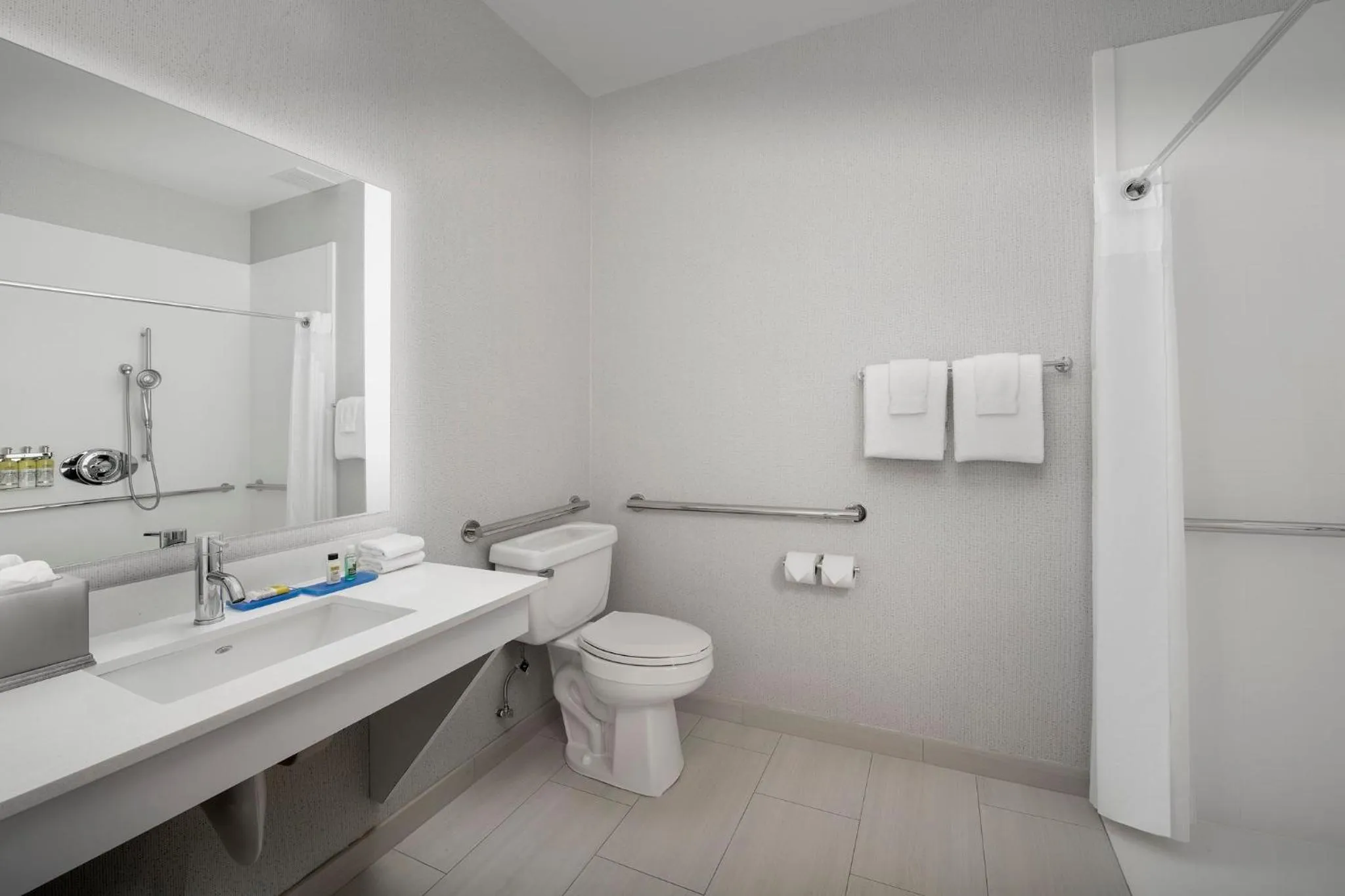 Bathroom in Holiday Inn Express Puyallup by IHG