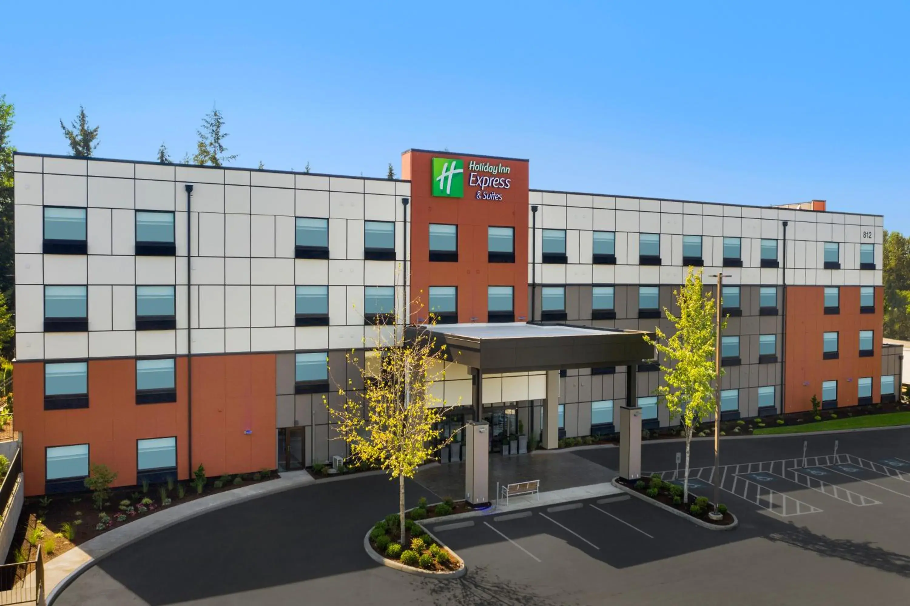 Property building in Holiday Inn Express Puyallup by IHG Property building in Holiday Inn Express Puyallup by IHG