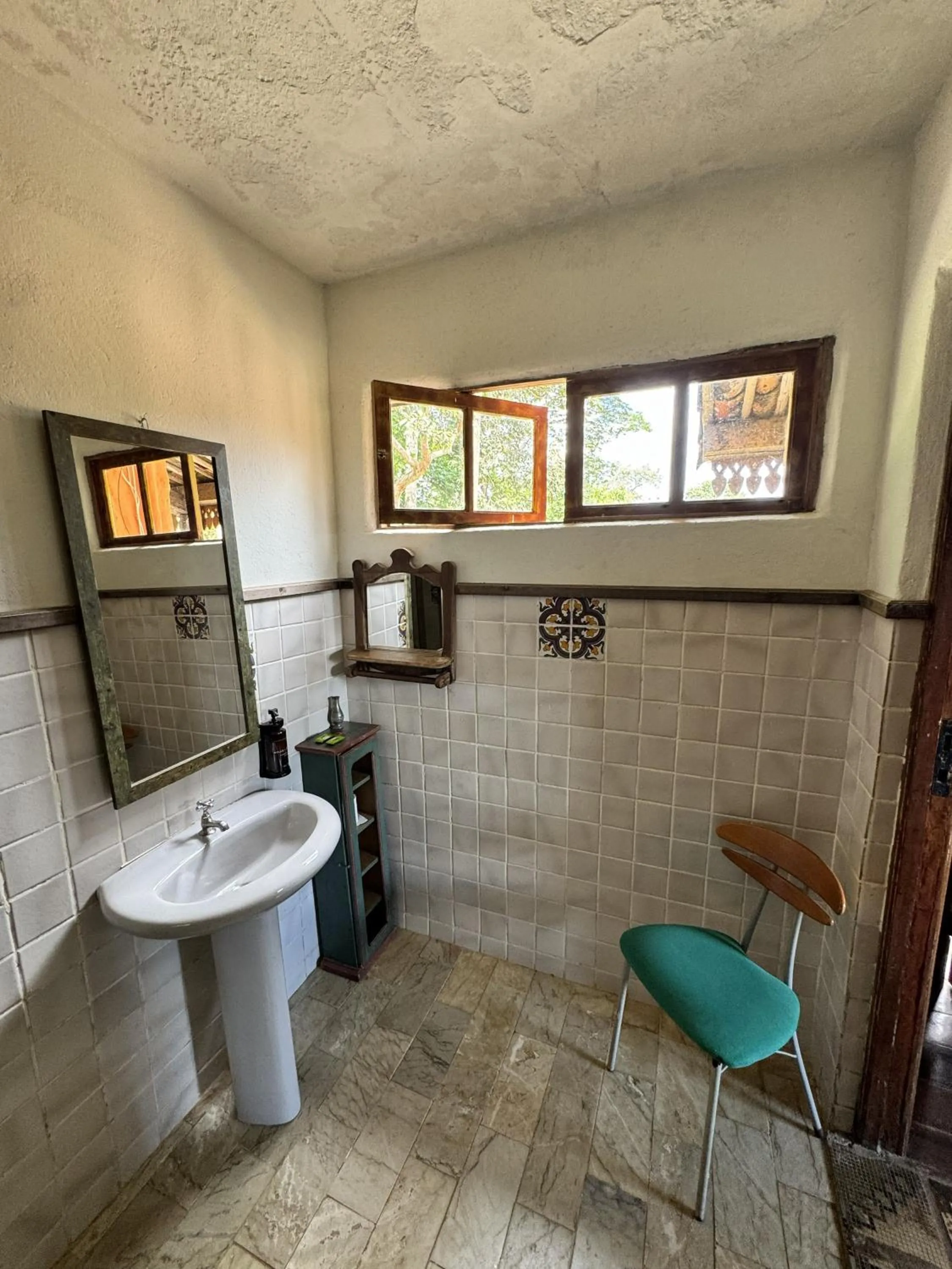 Toilet in Capricho Asturiano