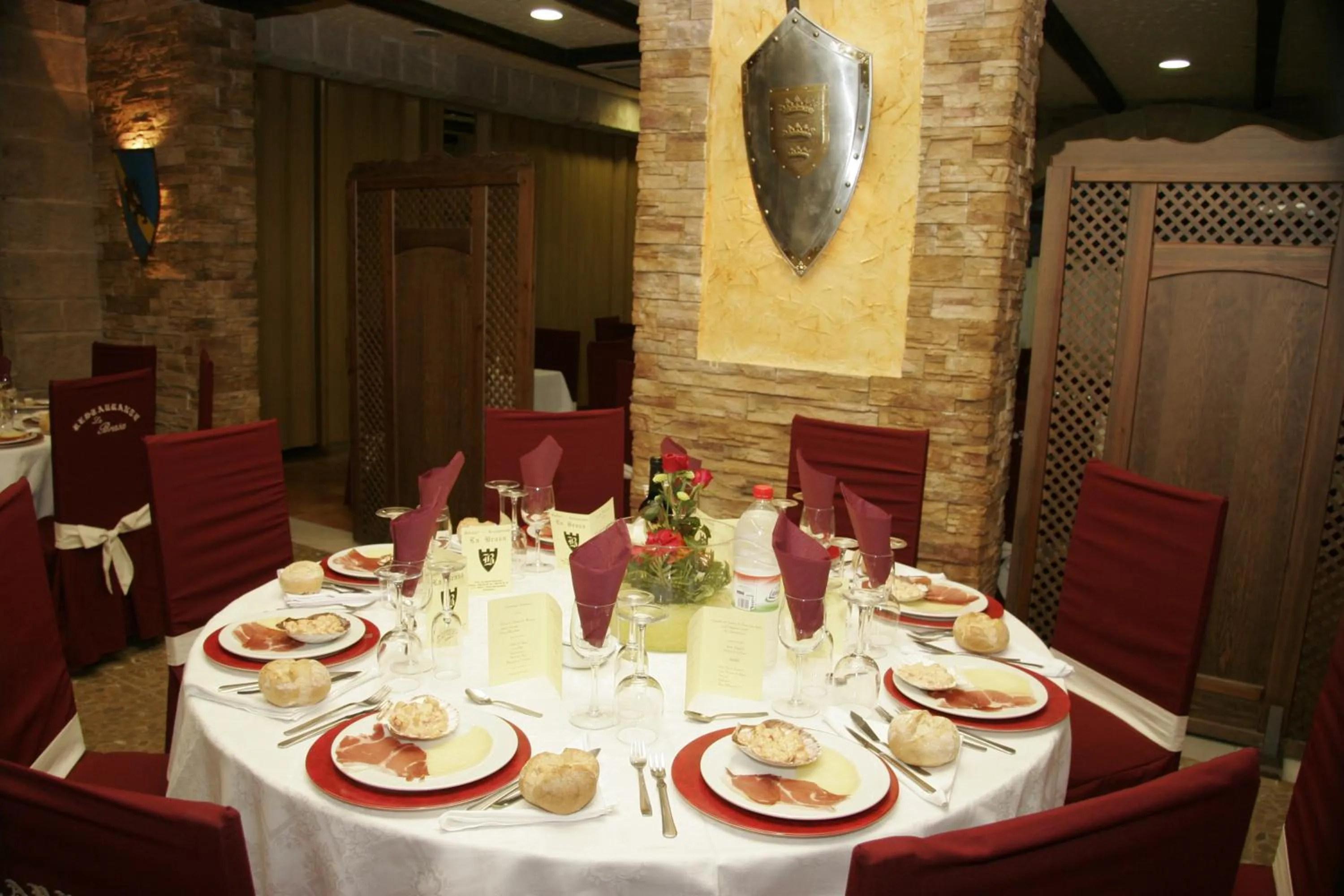 Restaurant/places to eat in Hotel La Brasa