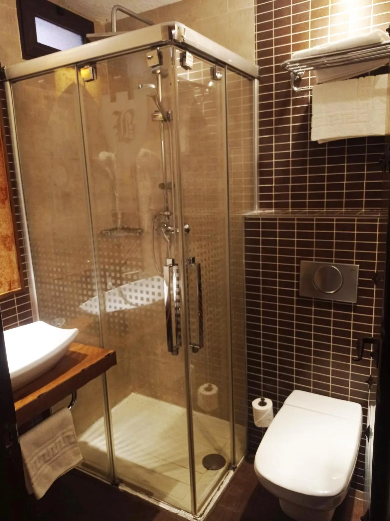 Bathroom in Hotel La Brasa