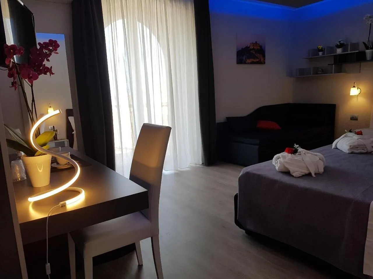 Bed in Sunset Tropea