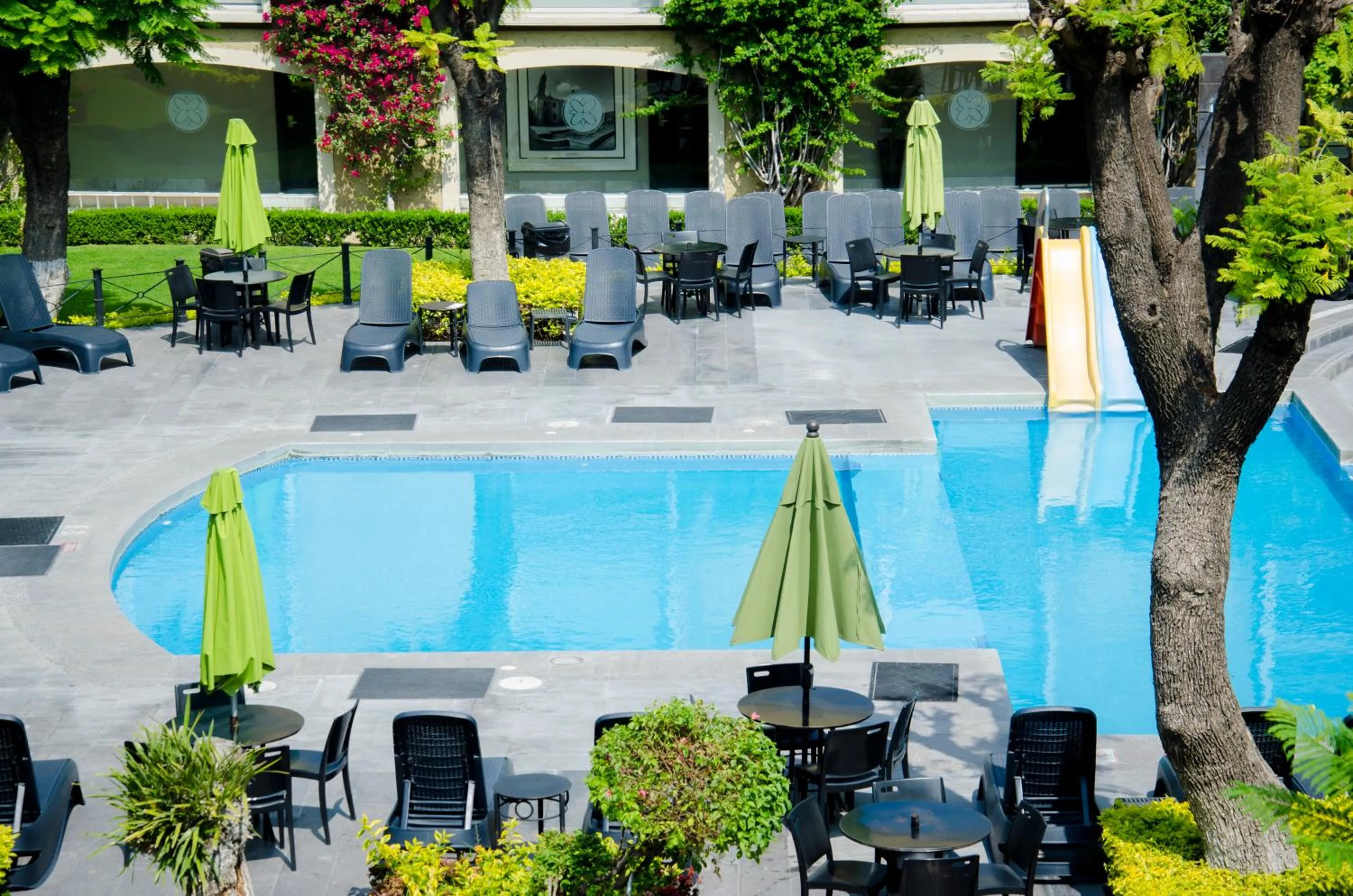 Swimming pool in Plaza Camelinas Hotel