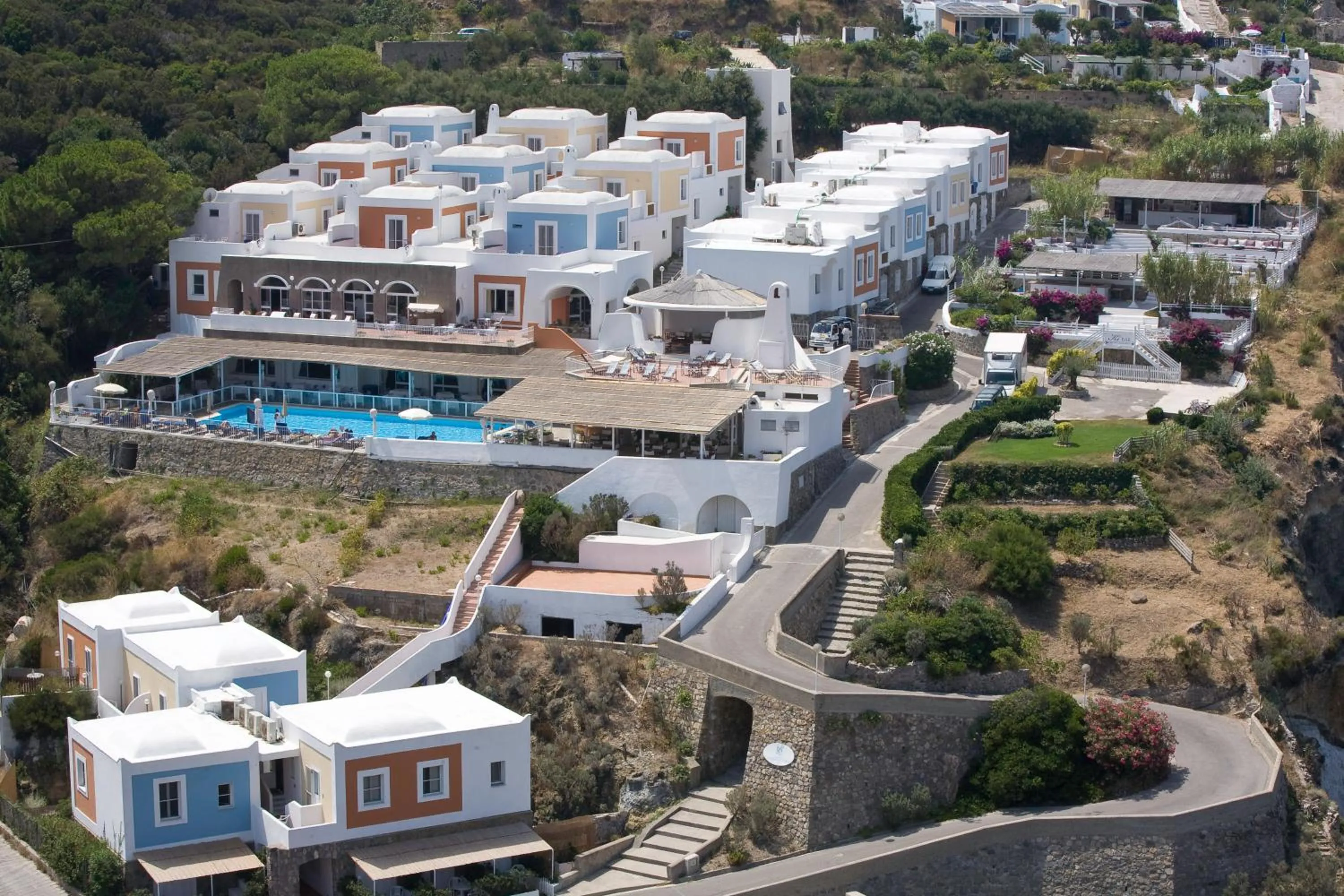 Facade/entrance in Hotel Chiaia Di Luna