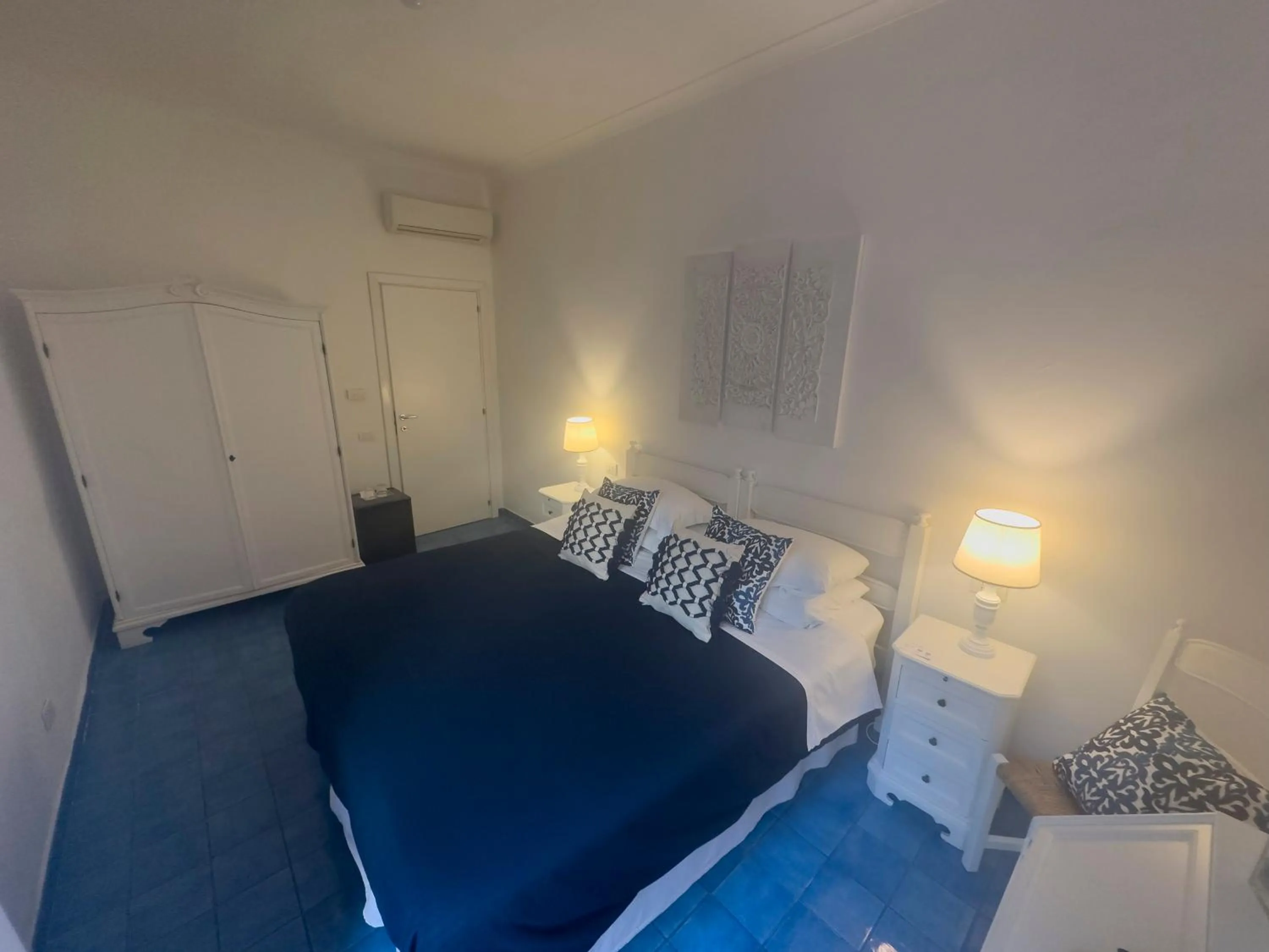 Bedroom, Bed in Hotel Chiaia Di Luna