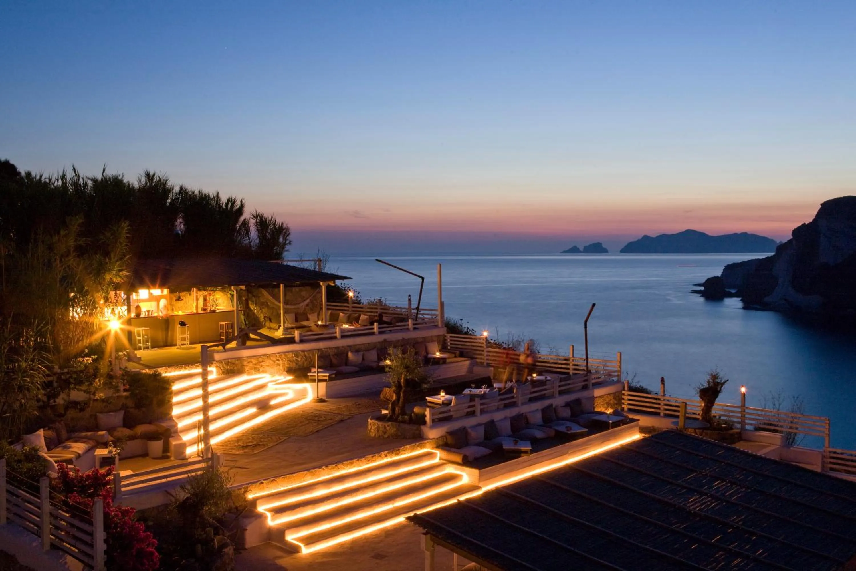 Facade/entrance in Hotel Chiaia Di Luna