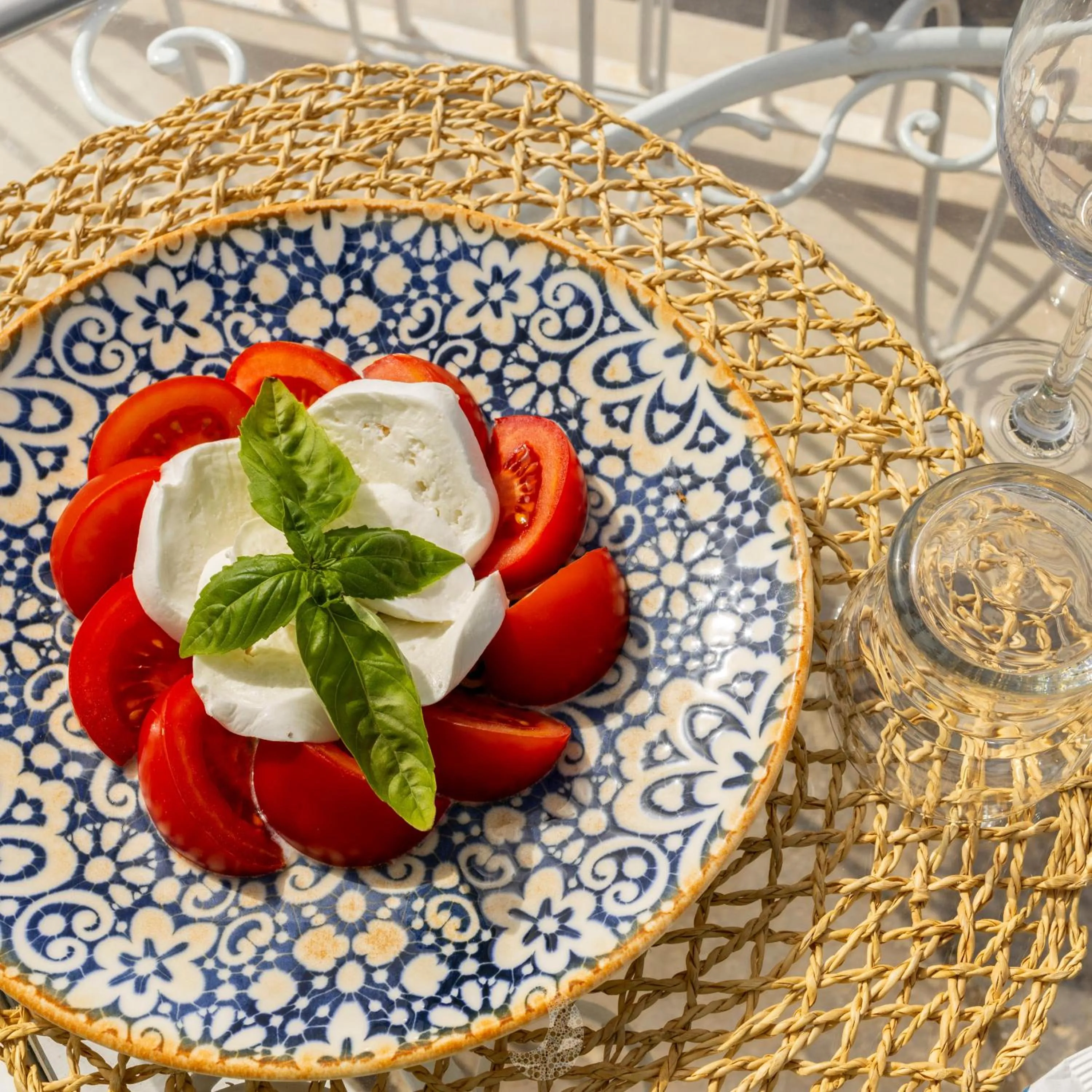 Restaurant/places to eat in Hotel Chiaia Di Luna