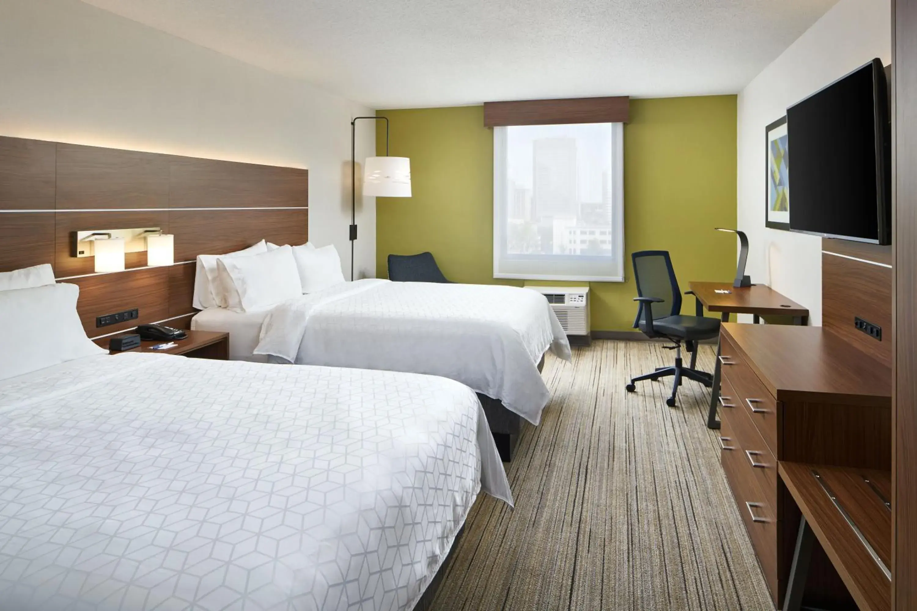 Standard Room with Two Queen Beds in Holiday Inn Express - Richmond Downtown by IHG Standard Room with Two Queen Beds in Holiday Inn Express - Richmond Downtown by IHG
