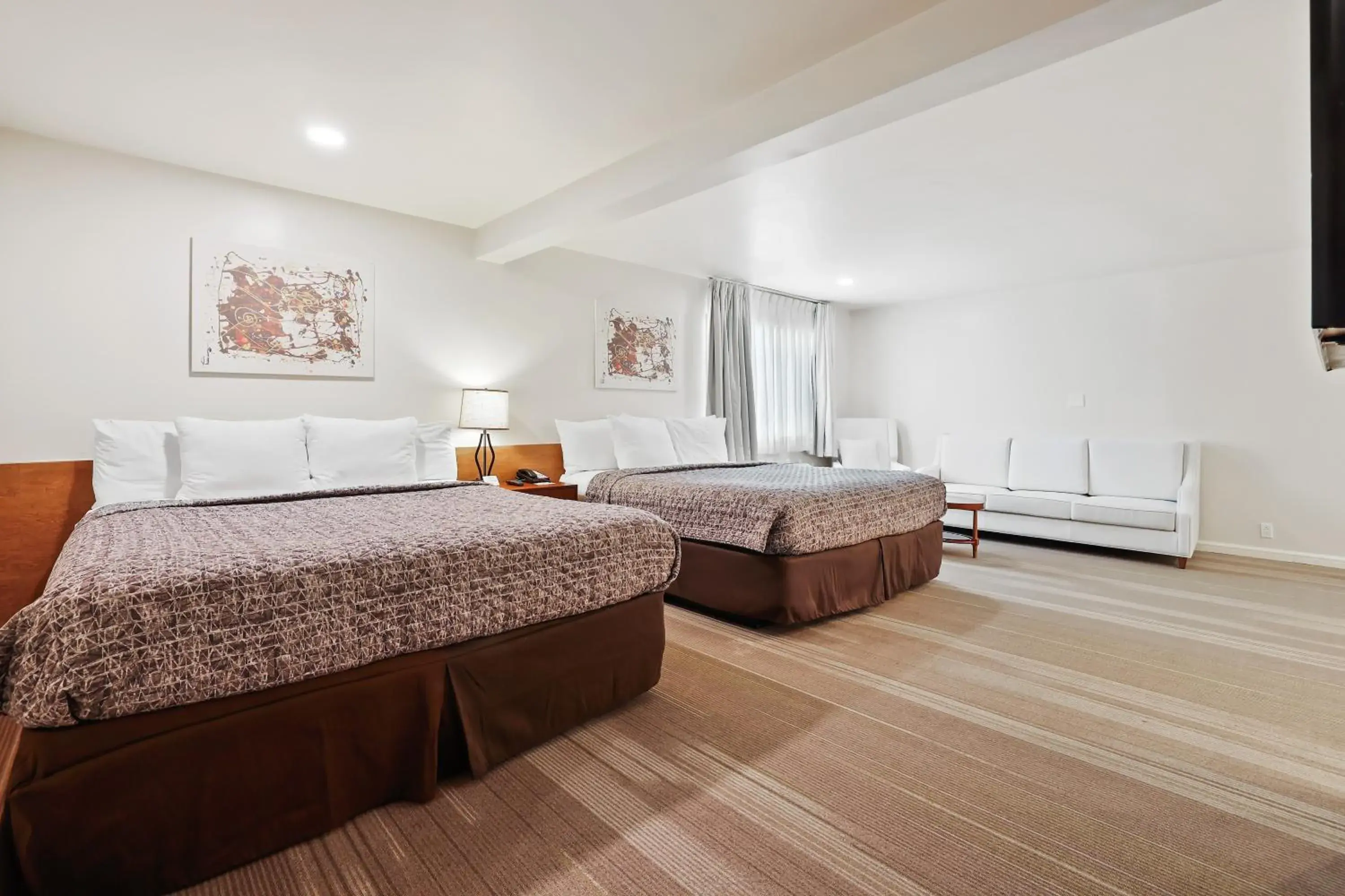 Bedroom, Bed in Brookhurst Plaza Inn Bedroom, Bed in Brookhurst Plaza Inn