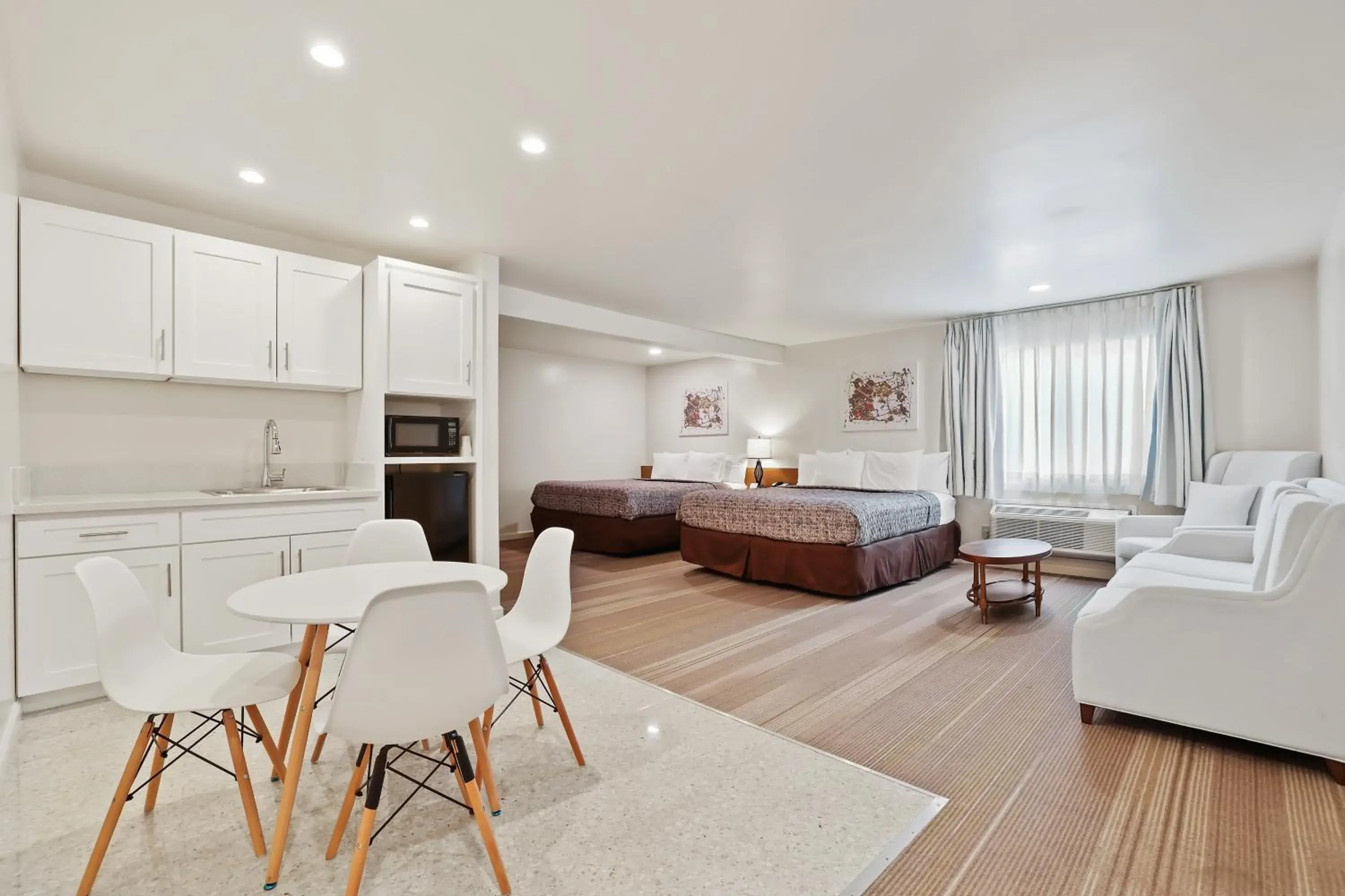 Bedroom, Bed in Brookhurst Plaza Inn Bedroom, Bed in Brookhurst Plaza Inn