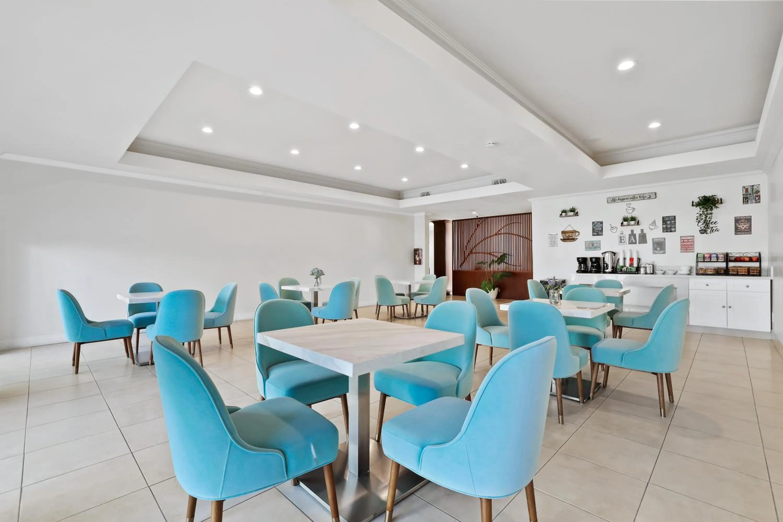 Breakfast in Brookhurst Plaza Inn