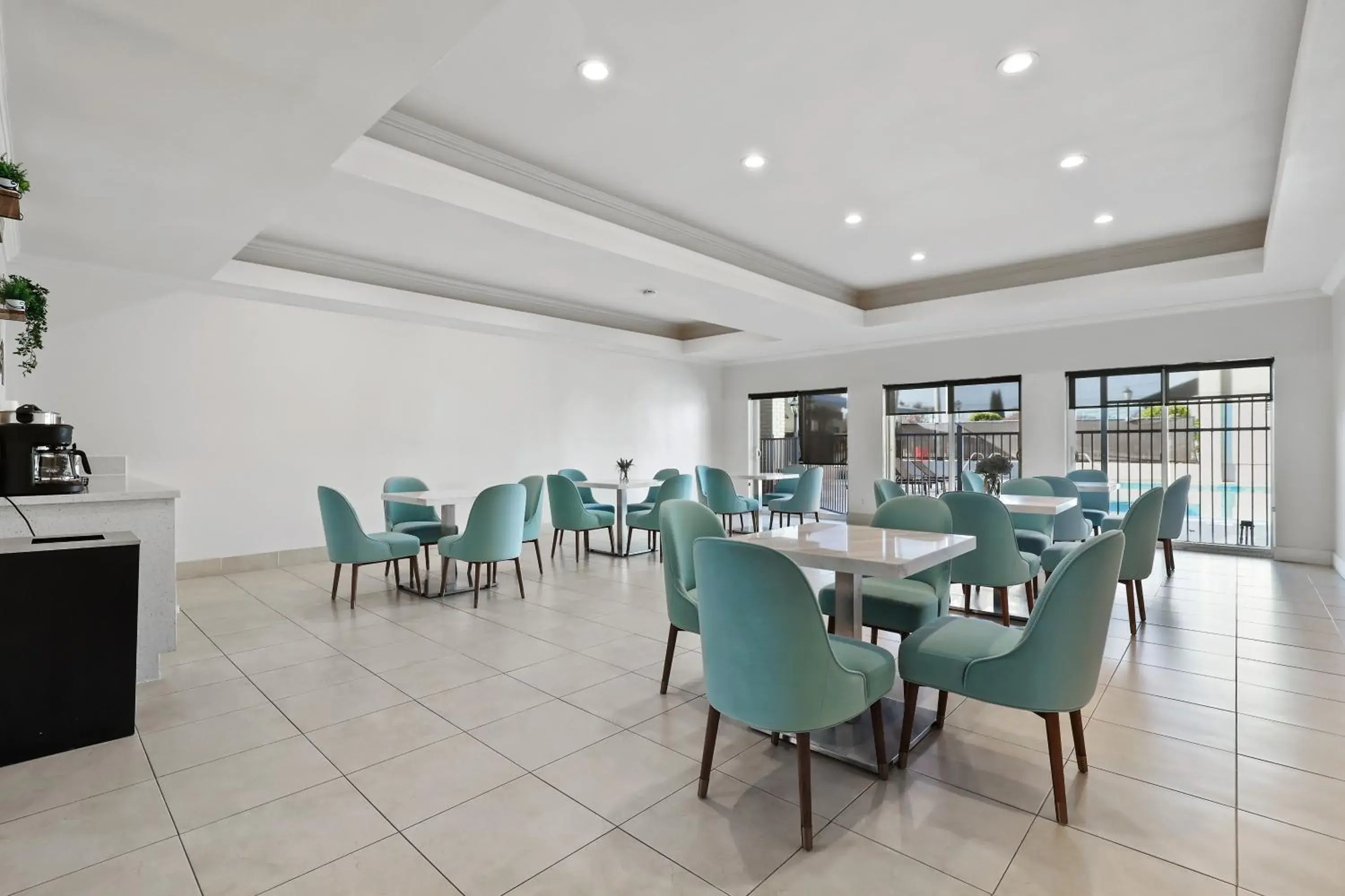 Breakfast in Brookhurst Plaza Inn Breakfast in Brookhurst Plaza Inn