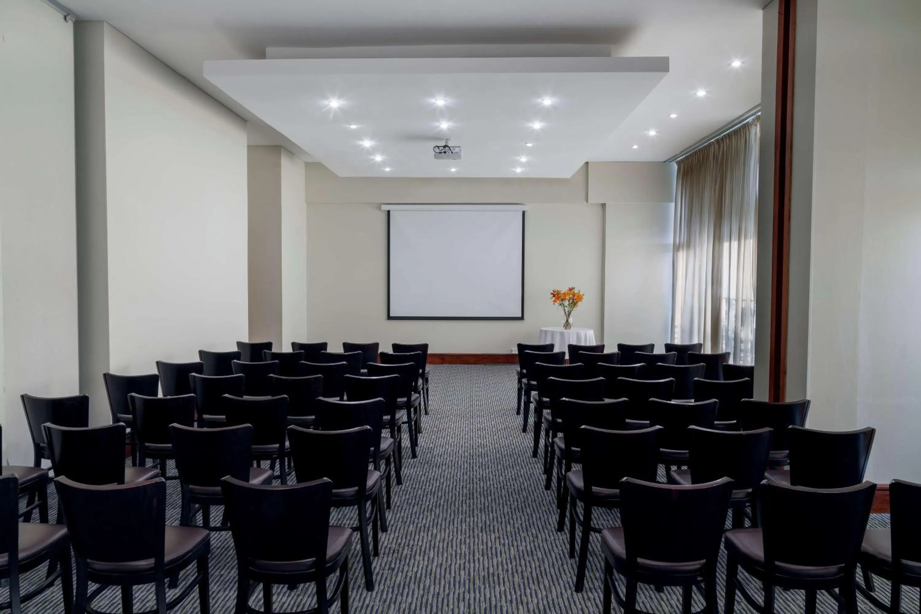 Business facilities in NH Antofagasta