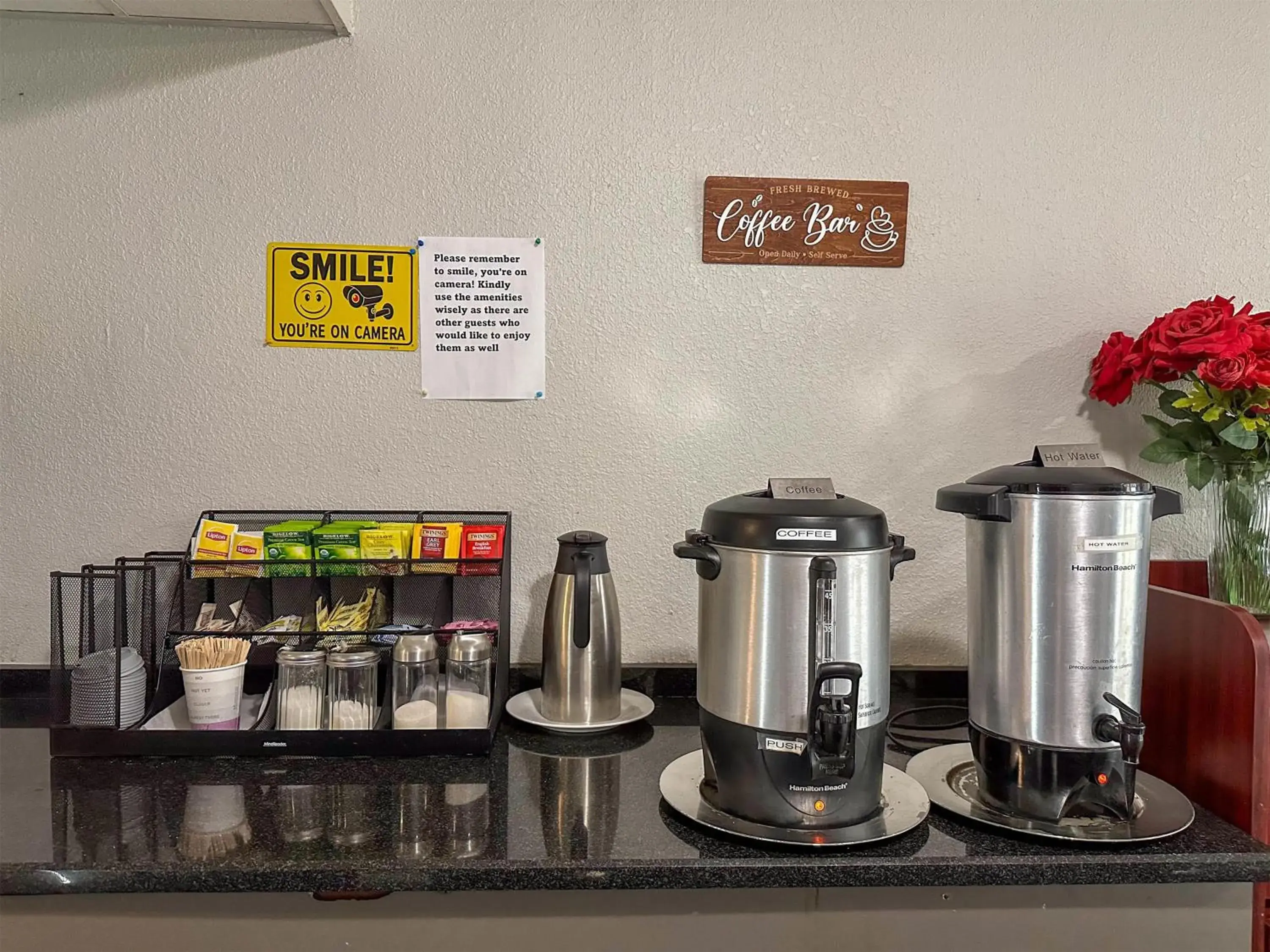 Restaurant/places to eat in Motel 6 Rochester, NY - Airport Restaurant/places to eat in Motel 6 Rochester, NY - Airport