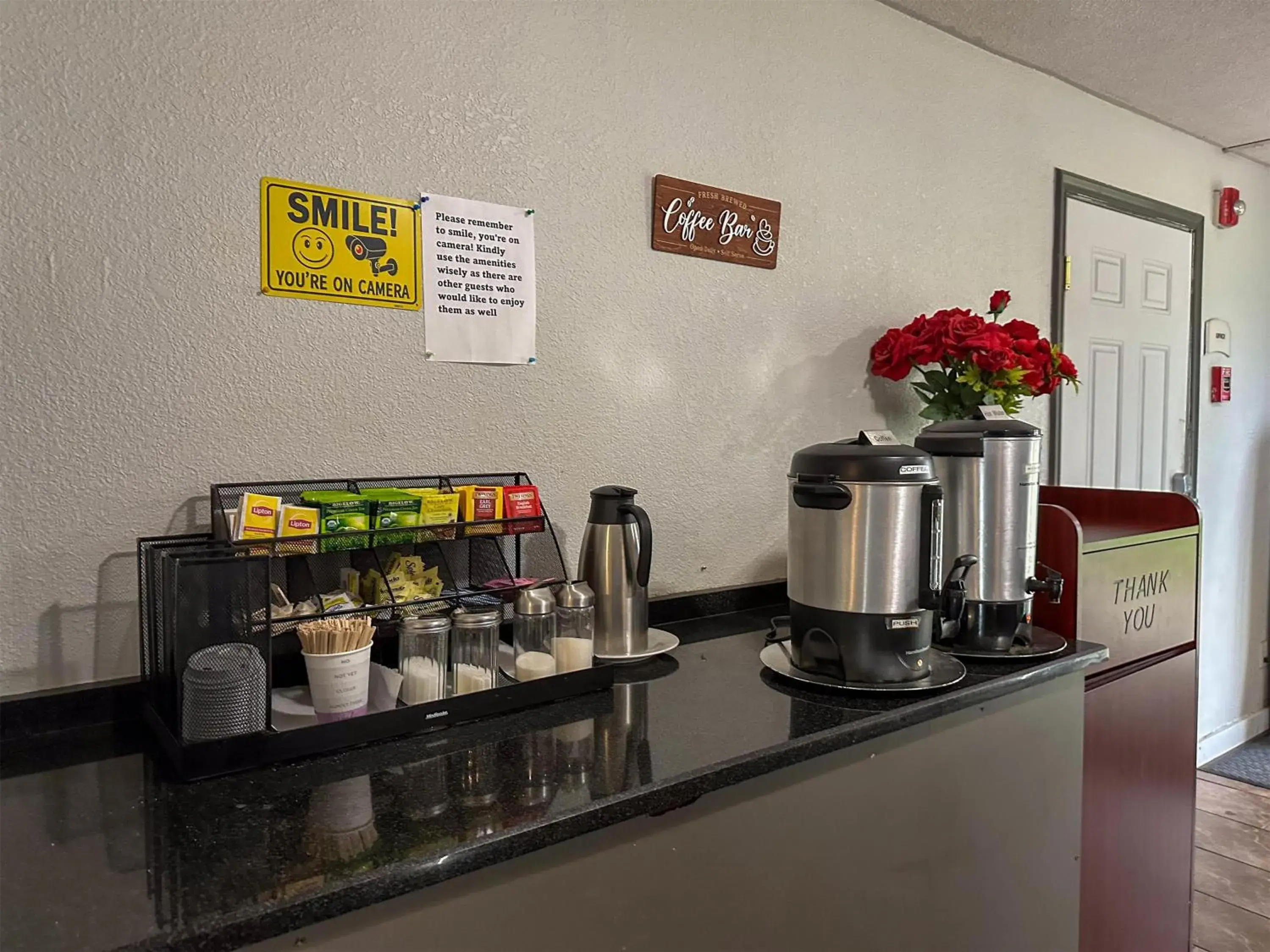 Restaurant/places to eat in Motel 6 Rochester, NY - Airport Restaurant/places to eat in Motel 6 Rochester, NY - Airport