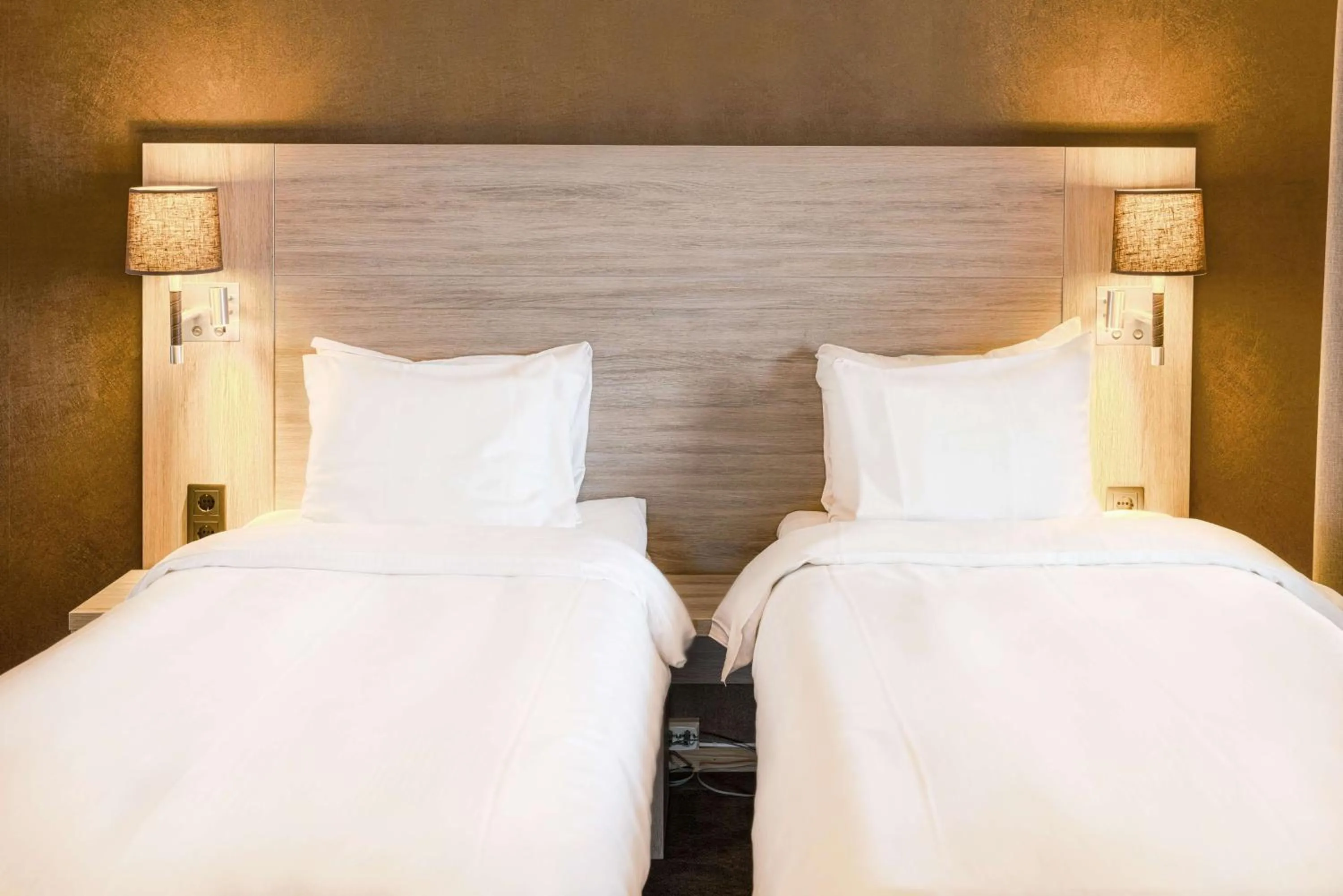 TV and multimedia, Bed in Radisson Blu Polar Hotel, Spitsbergen