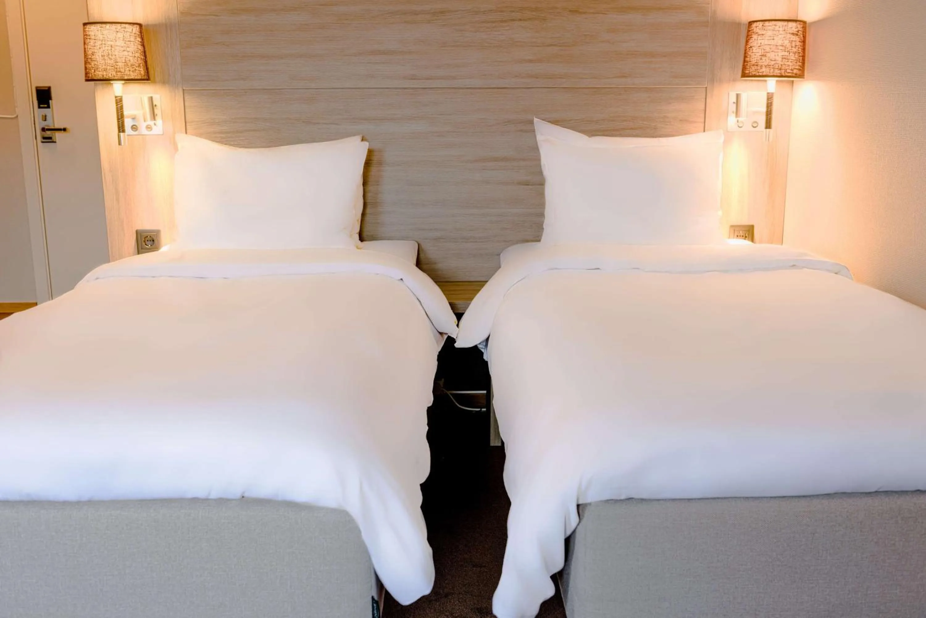 Photo of the whole room, Bed in Radisson Blu Polar Hotel, Spitsbergen