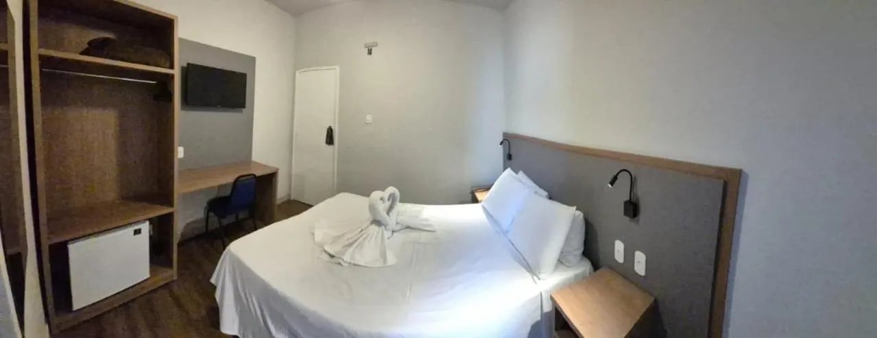 Bedroom, Bed in Panorama Hotel