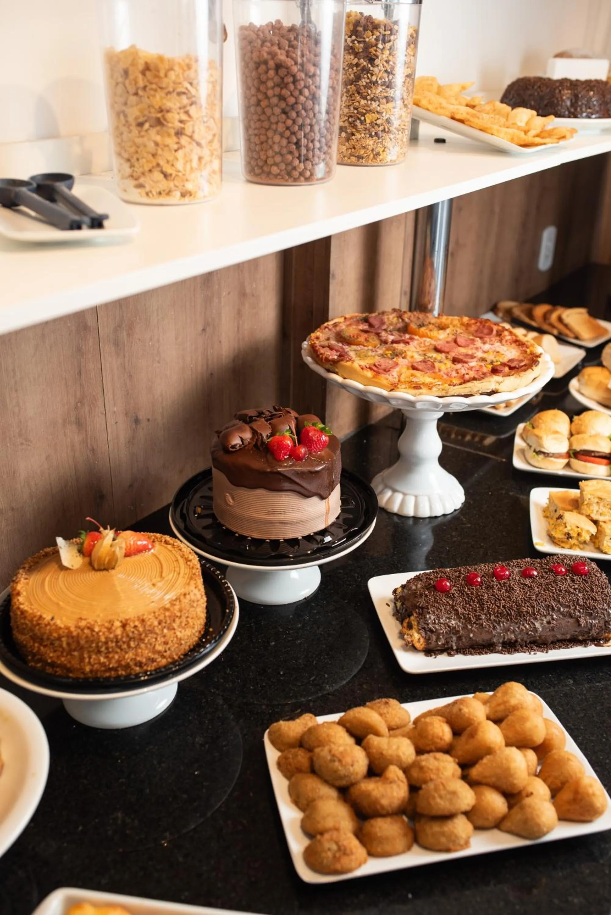 Food and drinks in Panorama Hotel