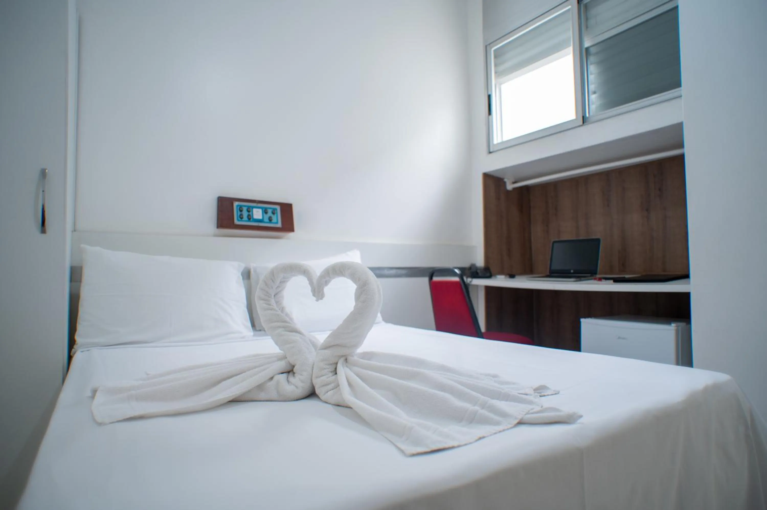 Bedroom, Bed in Panorama Hotel