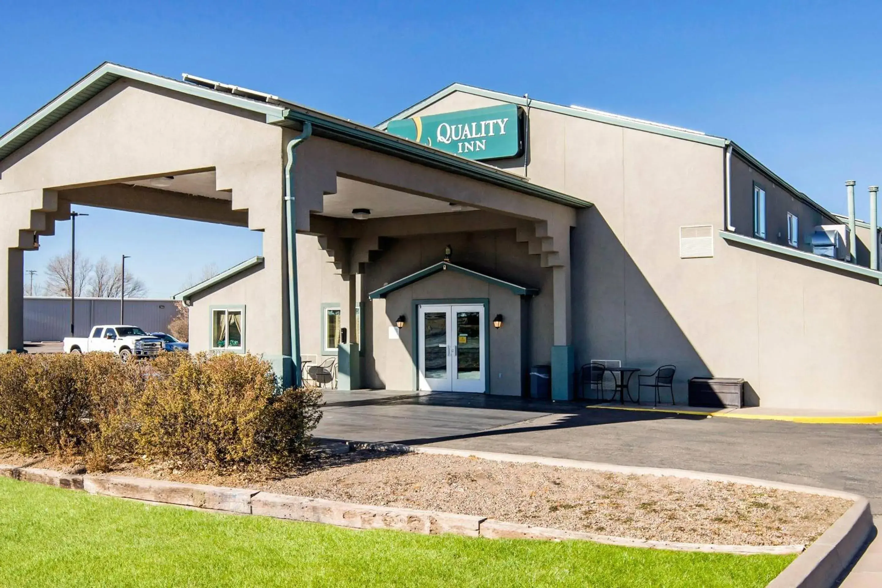 Property building in Quality Inn Moriarty Property building in Quality Inn Moriarty