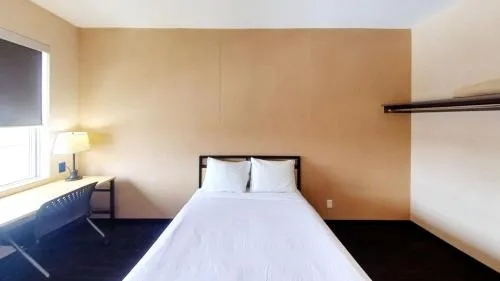 Residence & Conference Centre - Ottawa West