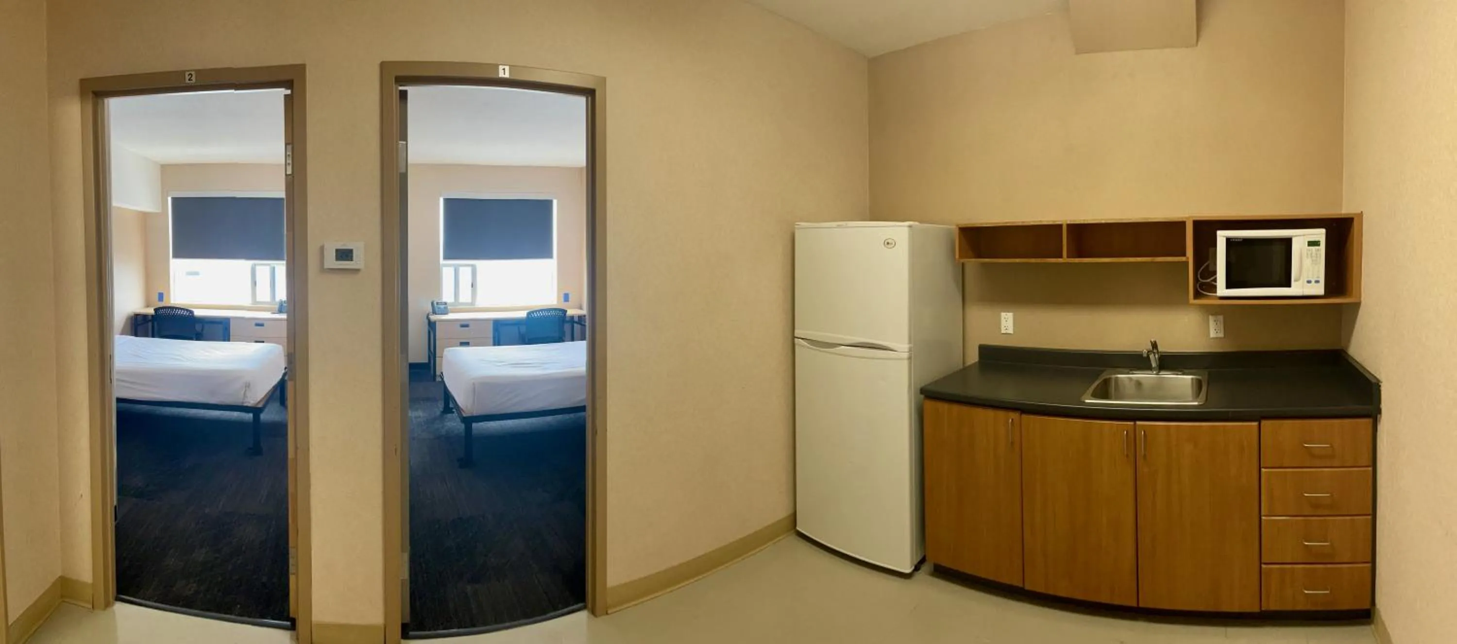 Kitchen or kitchenette, Bed in Residence & Conference Centre - Ottawa West
