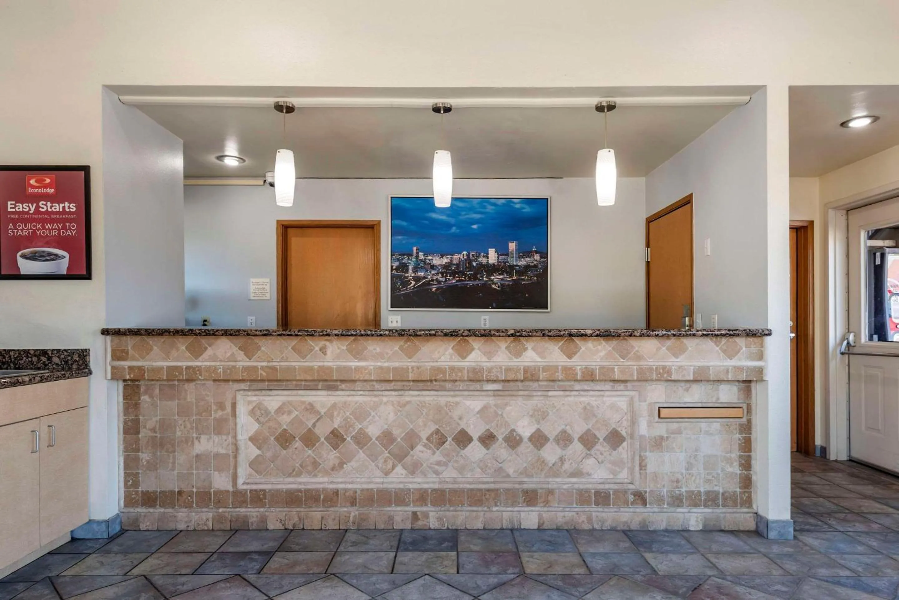 Lobby or reception in Econo Lodge Portland Airport