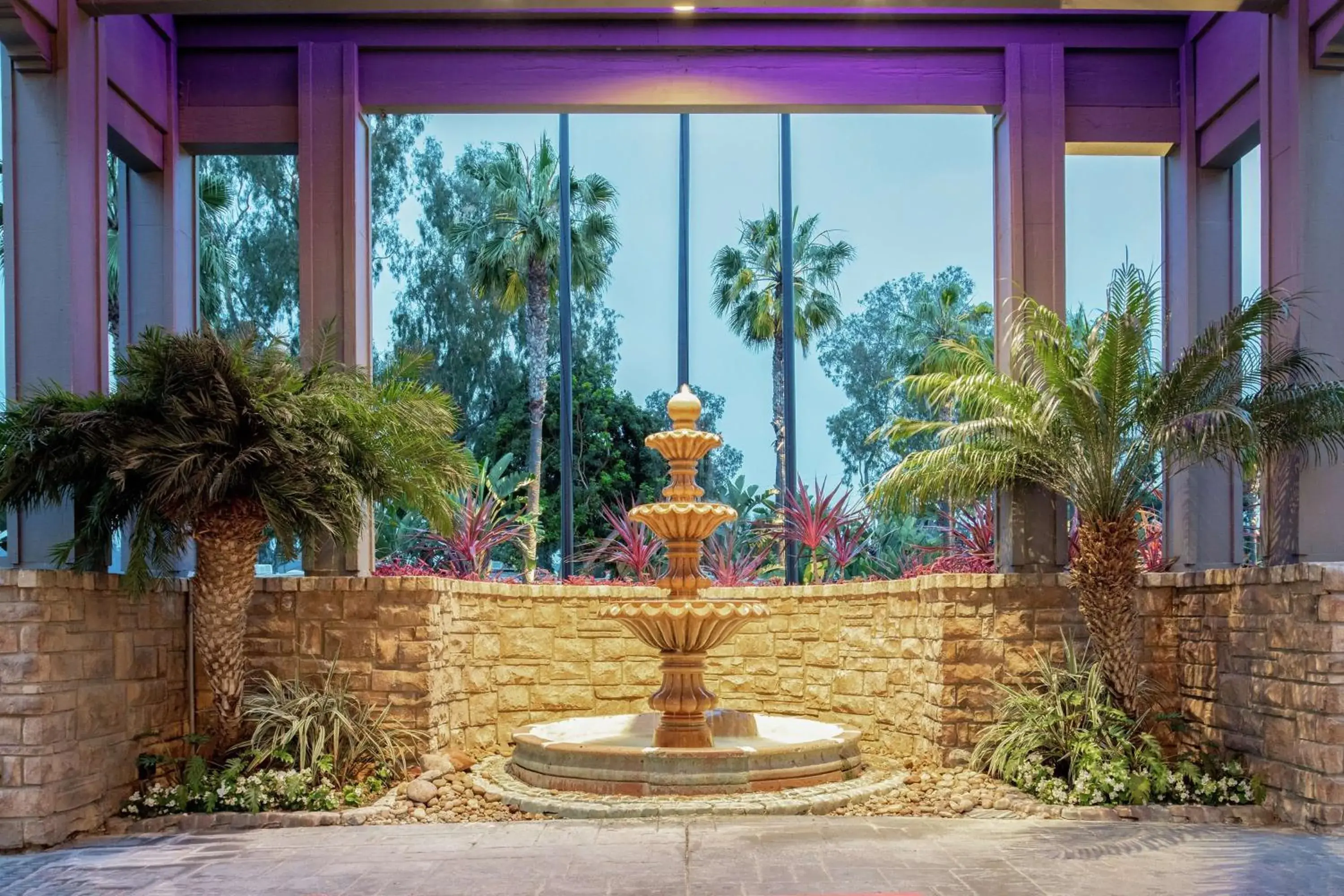 Property building in Hilton San Diego/Del Mar Property building in Hilton San Diego/Del Mar