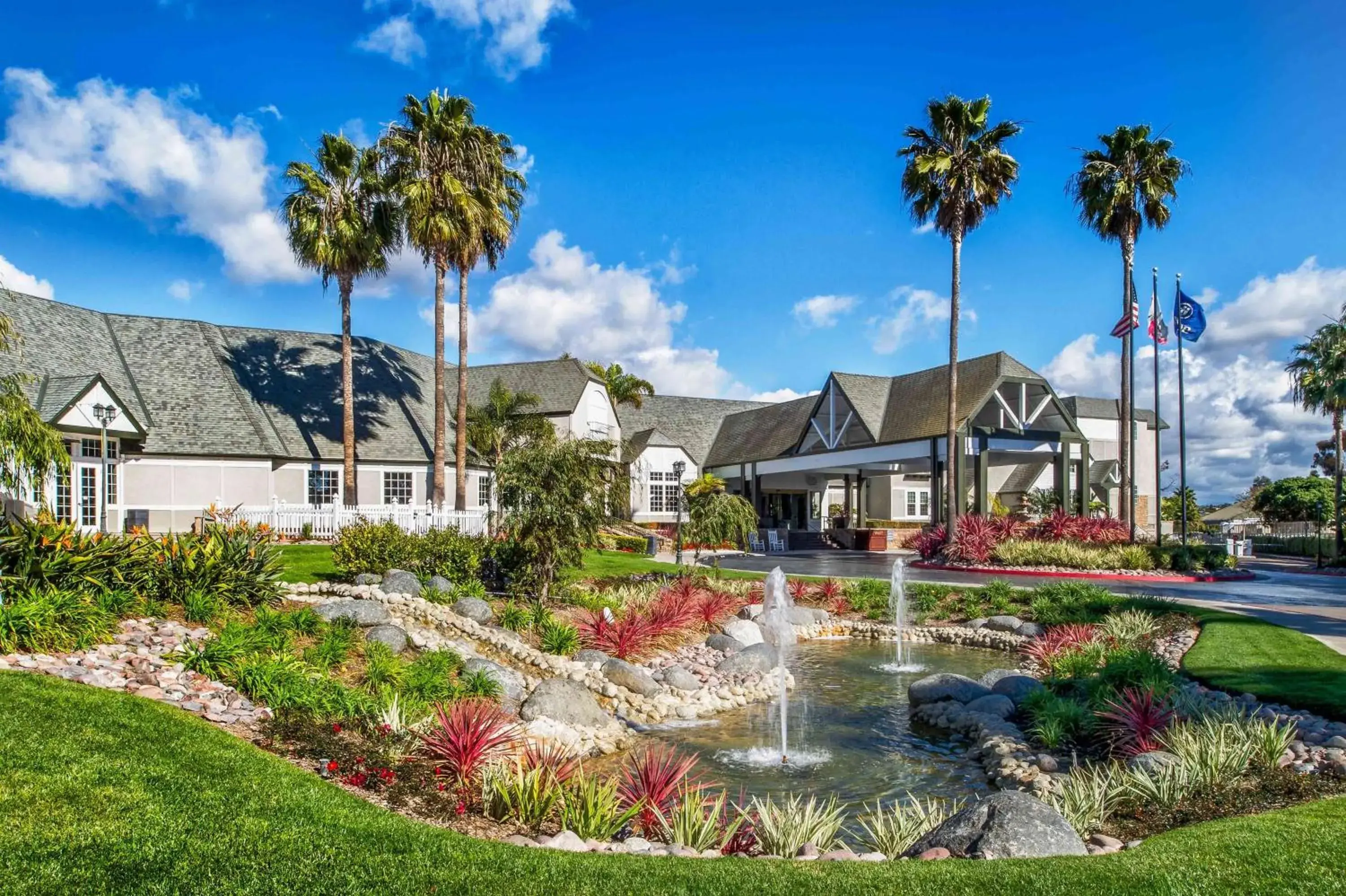 Property building in Hilton San Diego/Del Mar Property building in Hilton San Diego/Del Mar