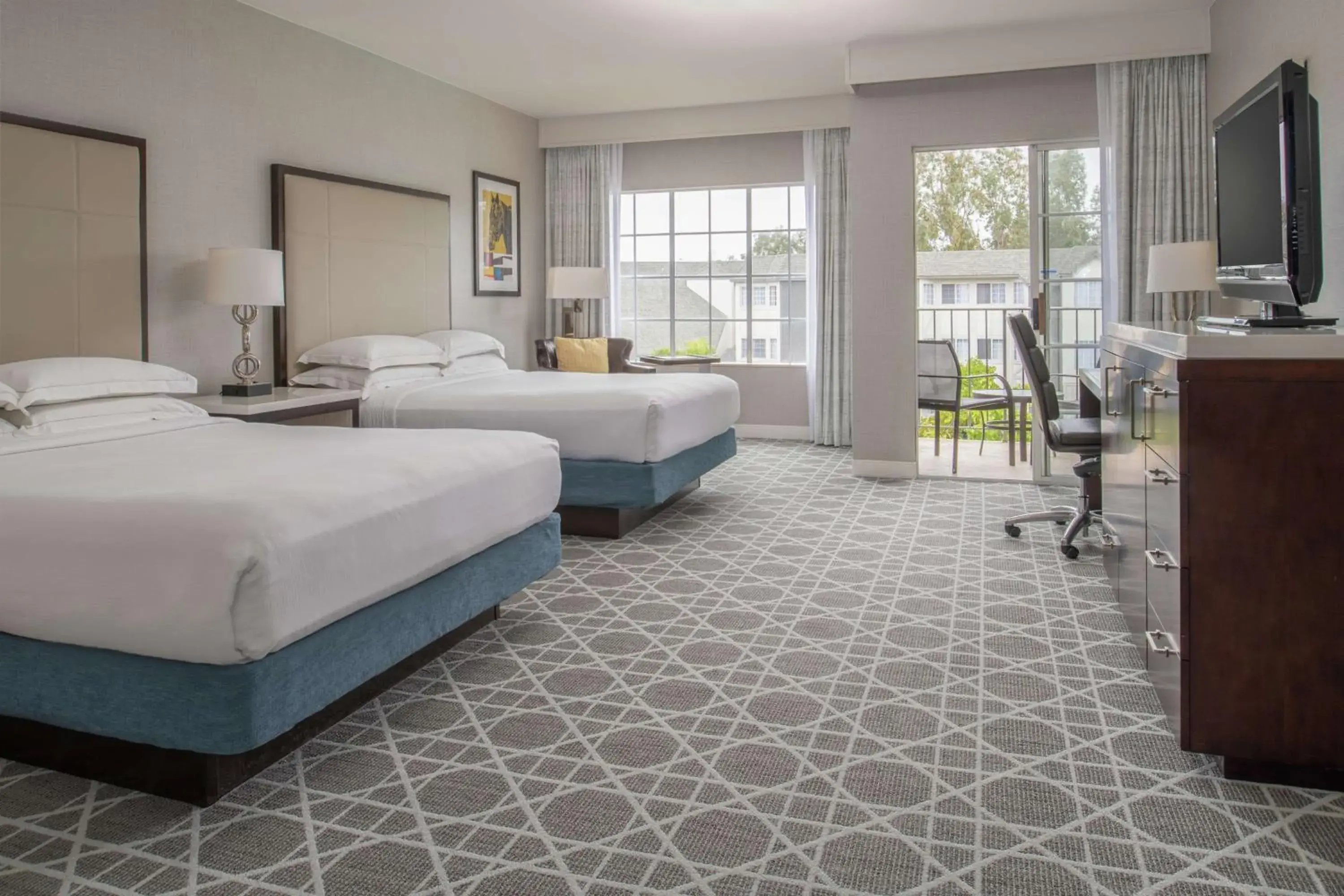 Bedroom, Bed in Hilton San Diego/Del Mar Bedroom, Bed in Hilton San Diego/Del Mar