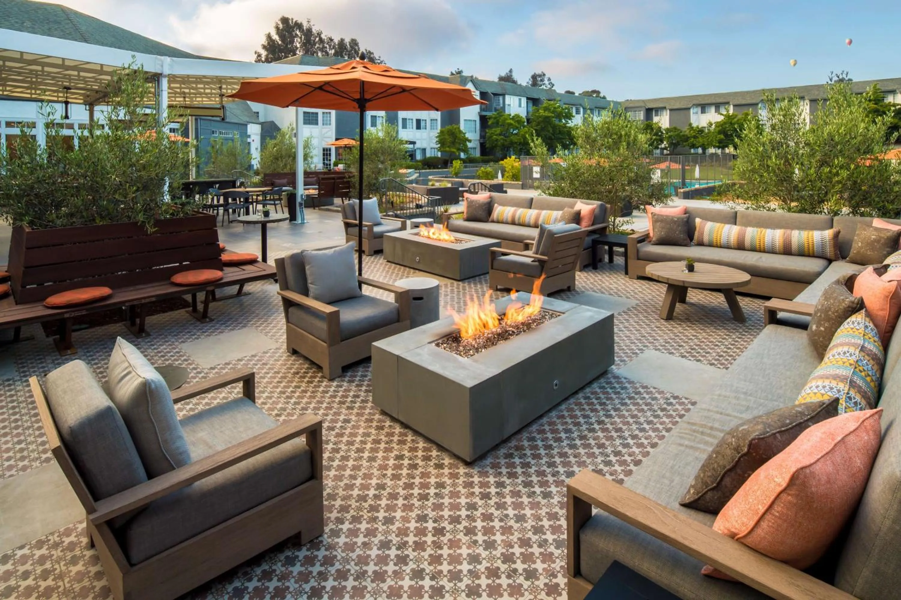 Inner courtyard view in Hilton San Diego/Del Mar