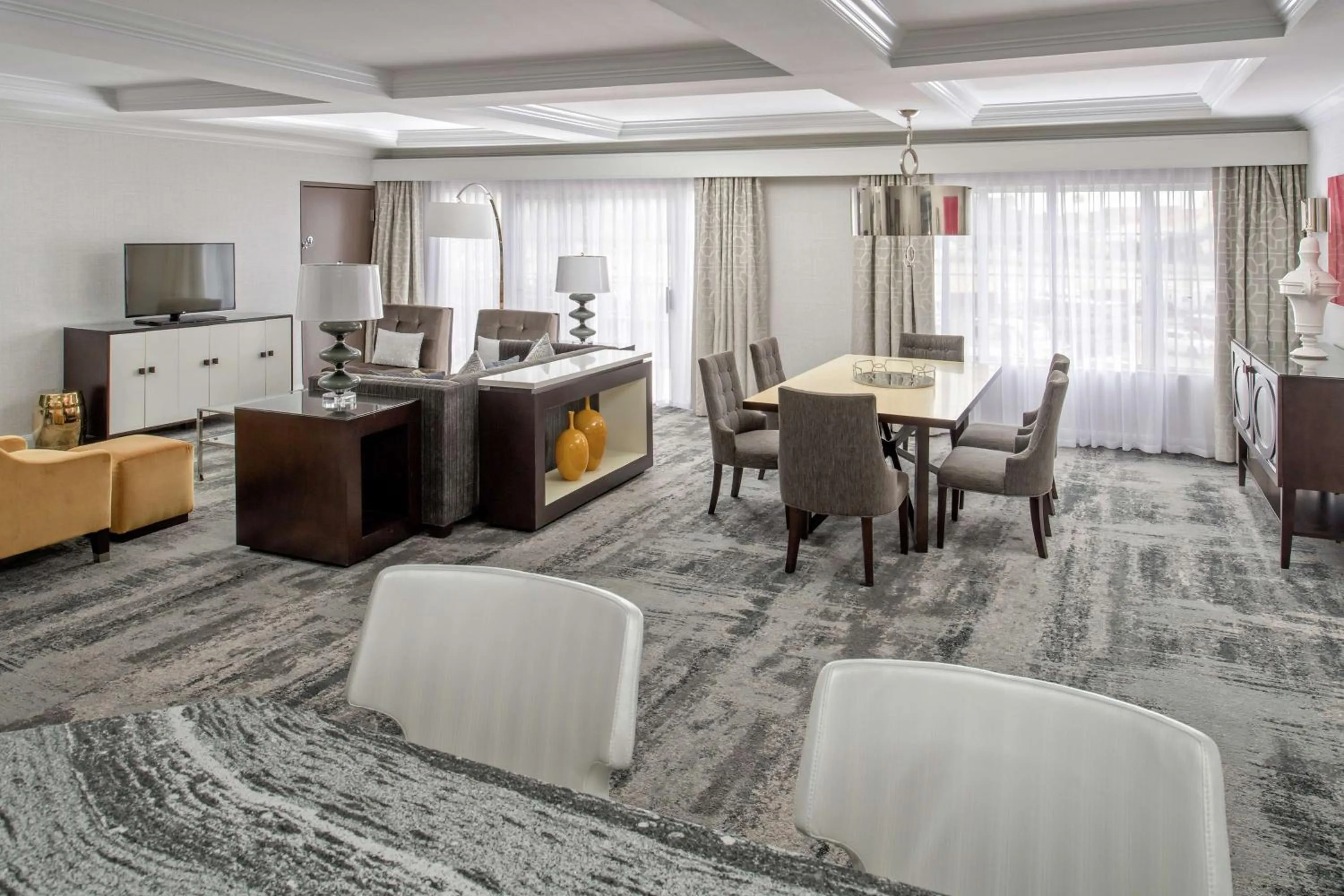 Bedroom in Hilton San Diego/Del Mar