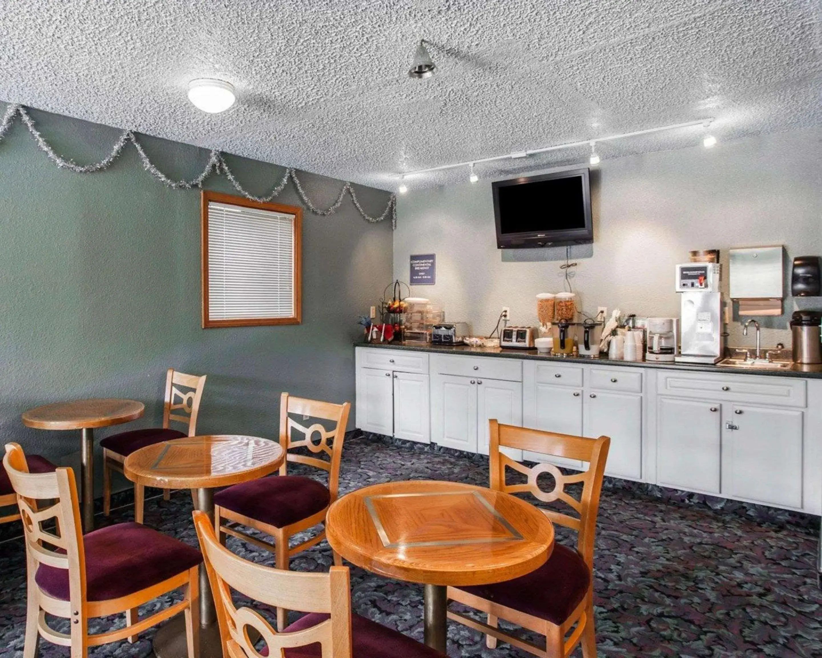 Restaurant/places to eat in Rodeway Inn Stevenson Restaurant/places to eat in Rodeway Inn Stevenson