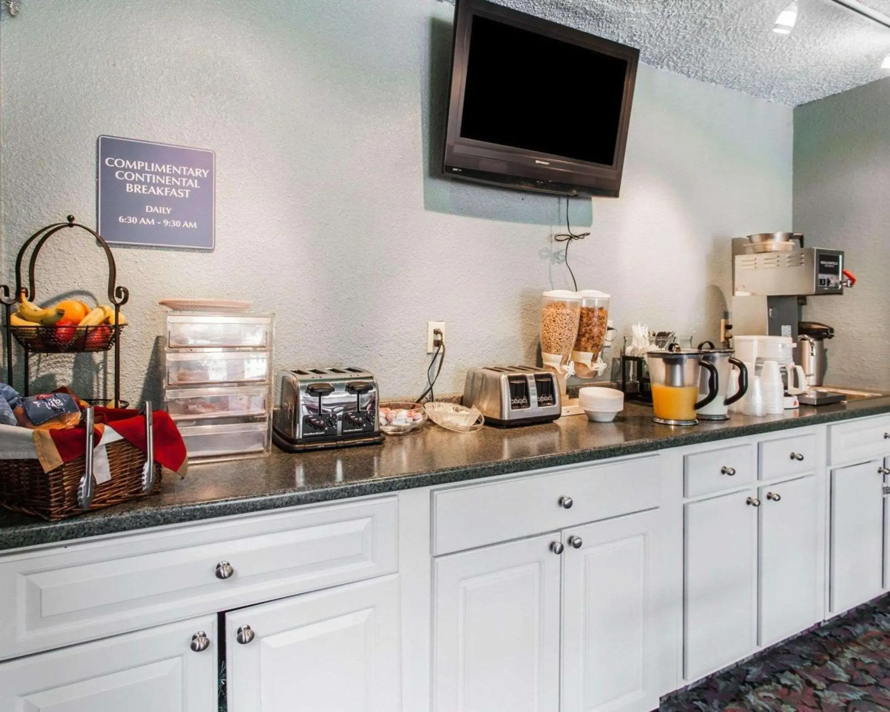 Restaurant/places to eat in Rodeway Inn Stevenson Restaurant/places to eat in Rodeway Inn Stevenson