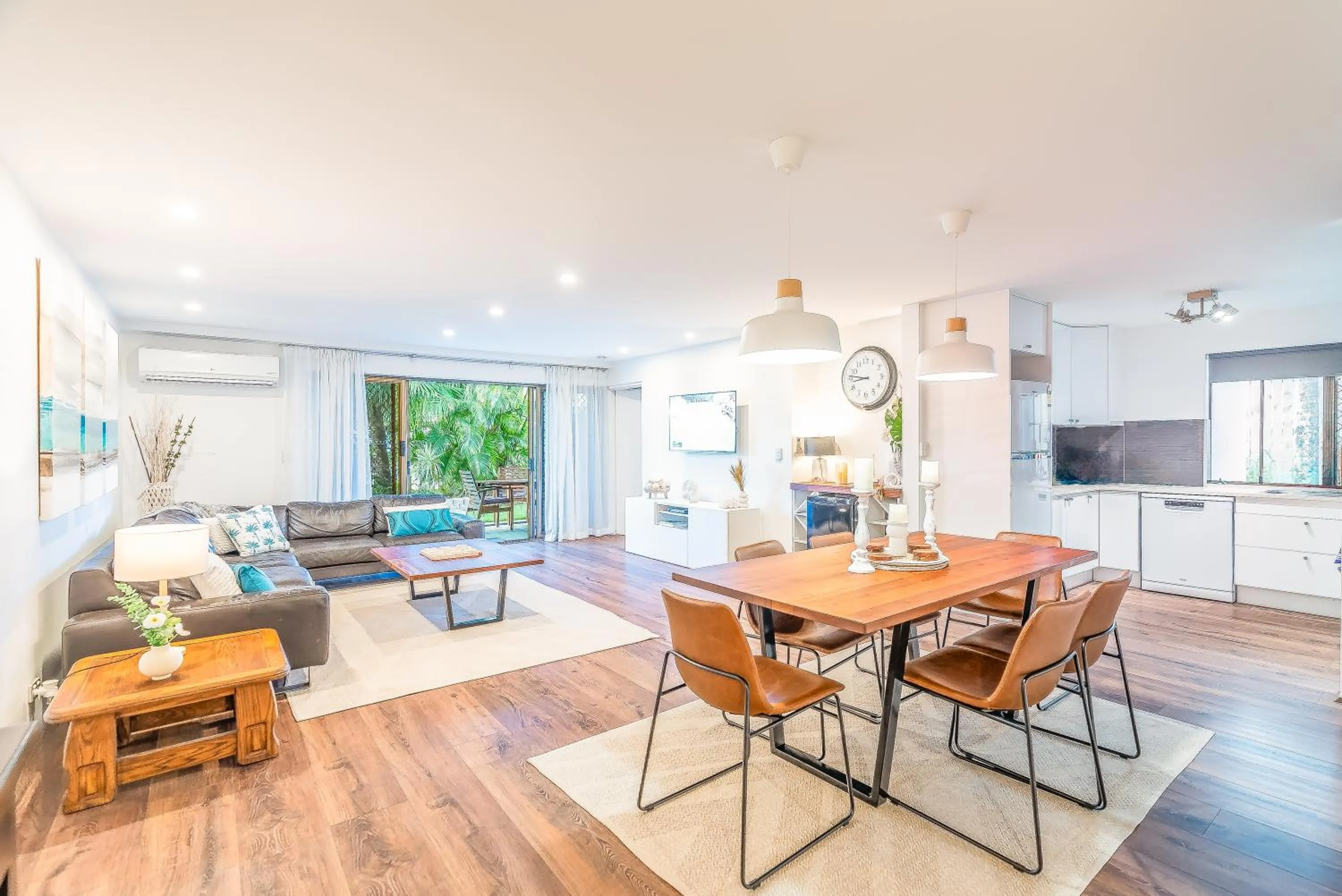 Living room in Noosa Boutique Apartments & Elkhorn Villas