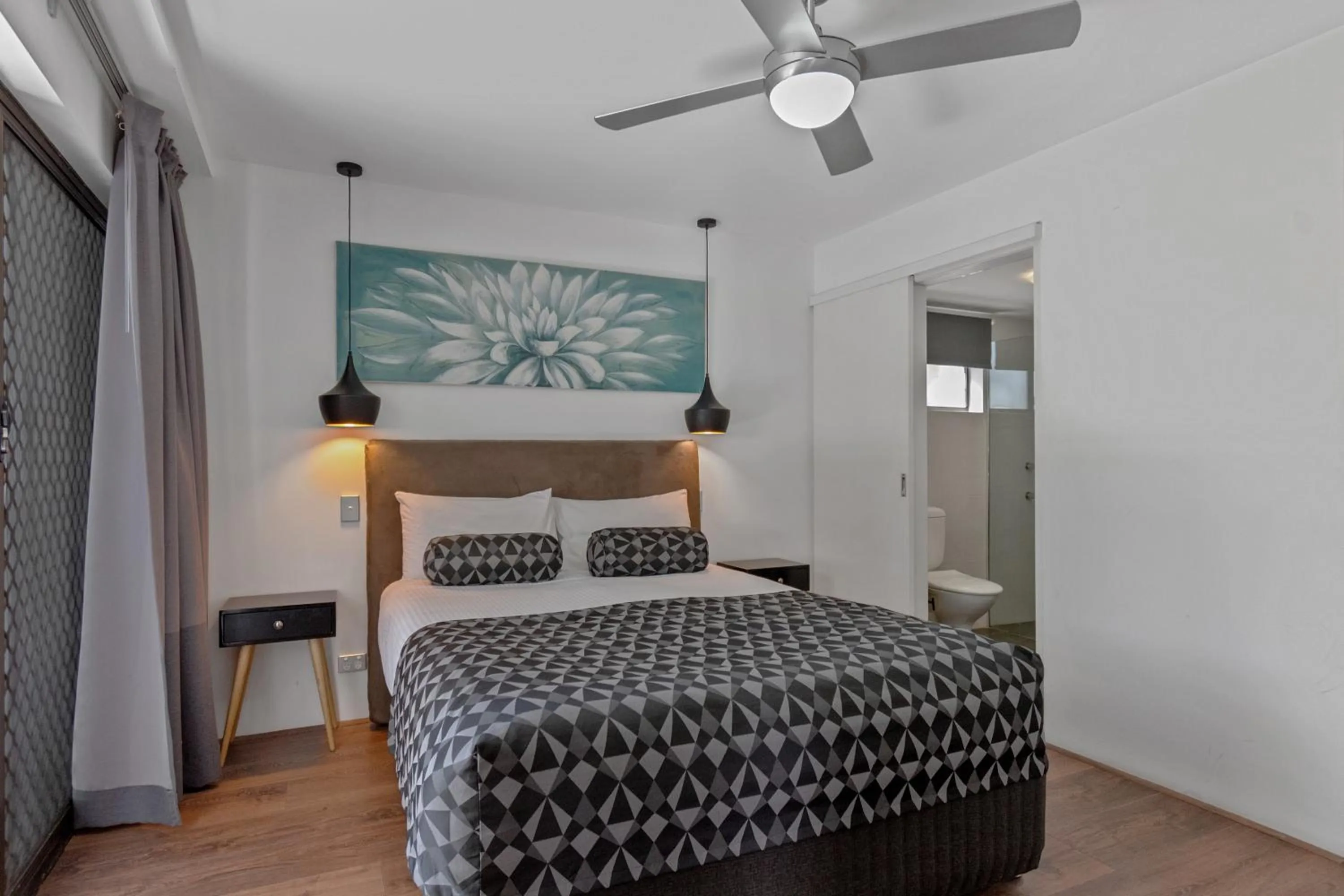 Bedroom, Bed in Noosa Boutique Apartments & Elkhorn Villas