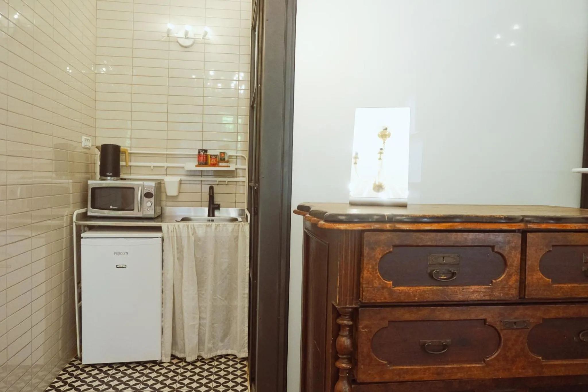 Kitchen or kitchenette in Tzefania Hotel