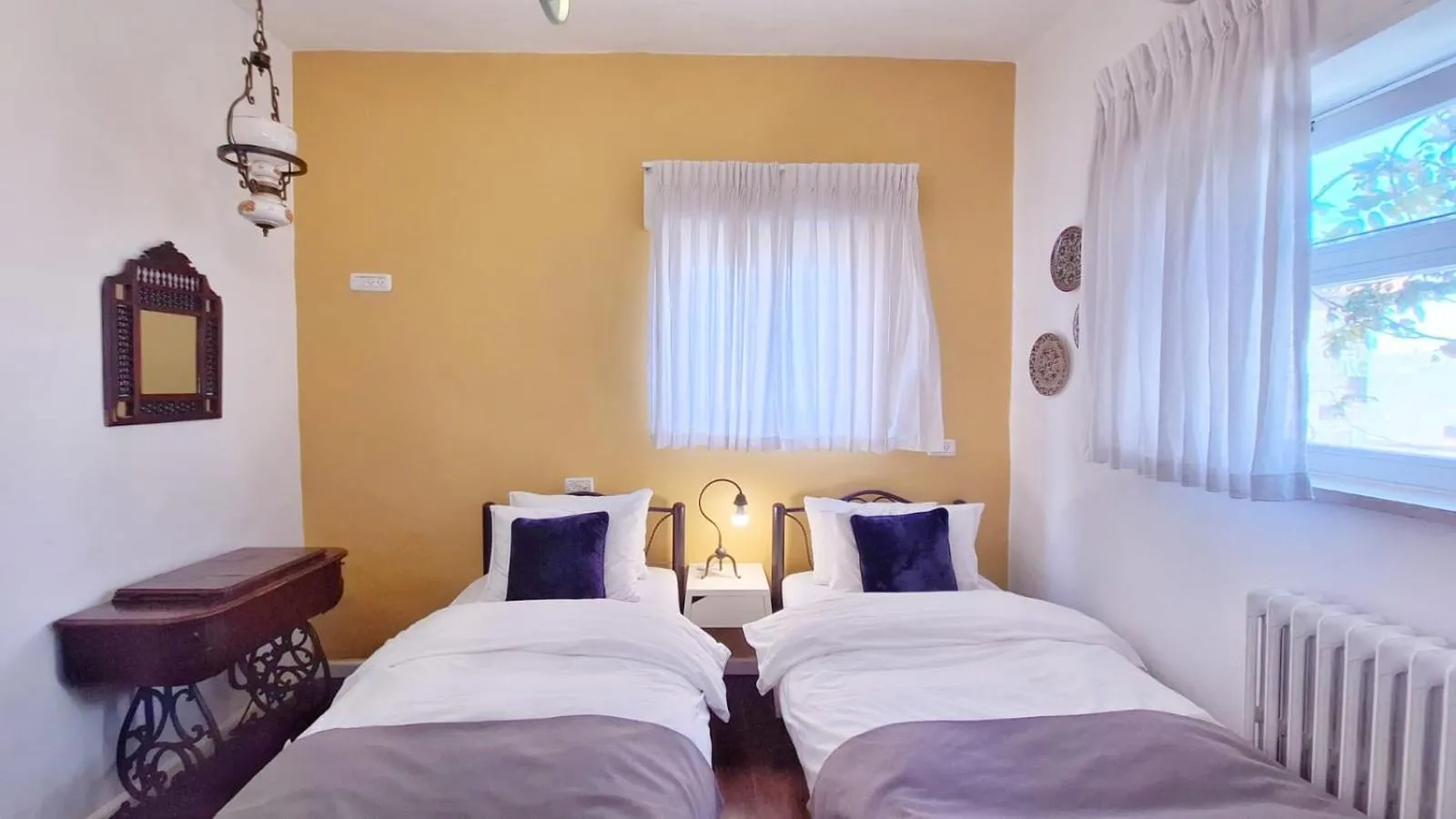 Bedroom, Bed in Tzefania Hotel