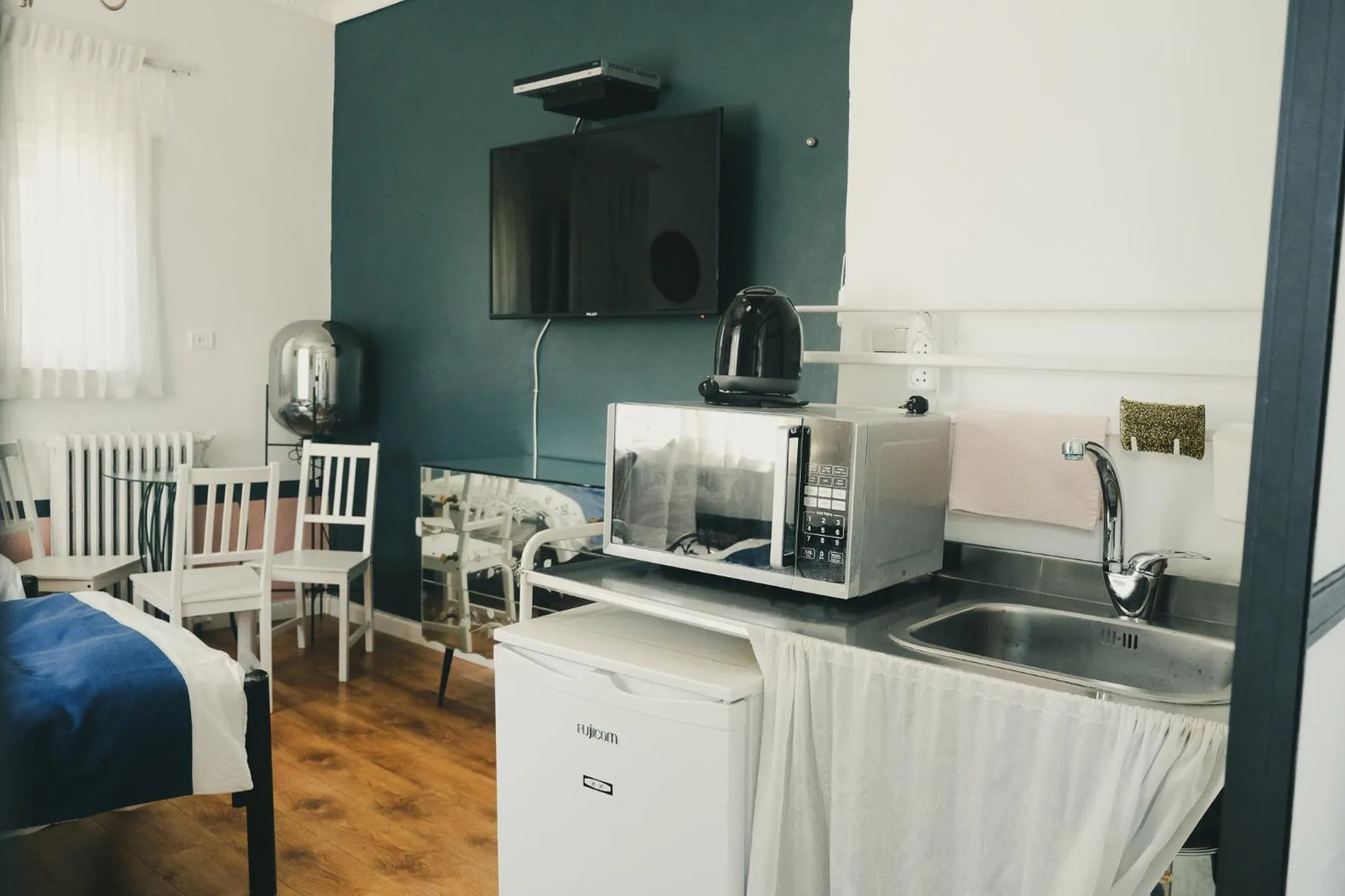 TV and multimedia in Tzefania Hotel