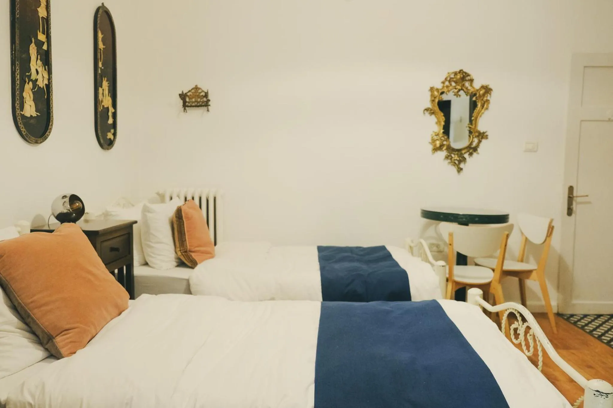 Seating area, Bed in Tzefania Hotel