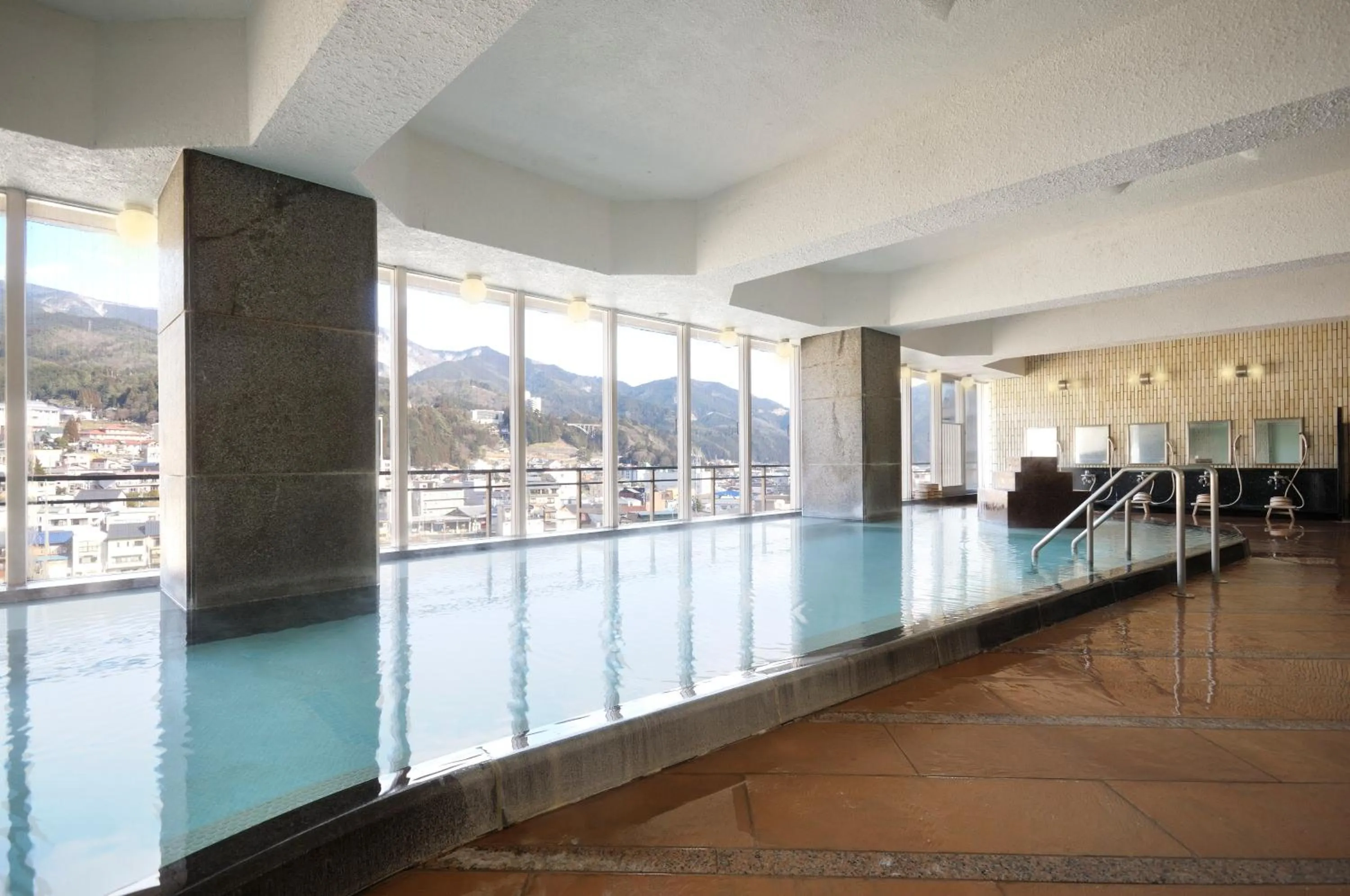 Hot Spring Bath in Suimeikan