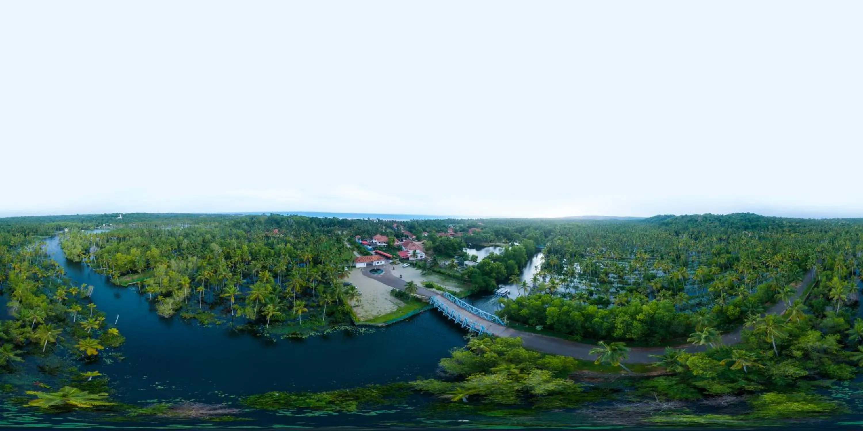 Natural landscape in Estuary Sarovar Premiere Poovar Island