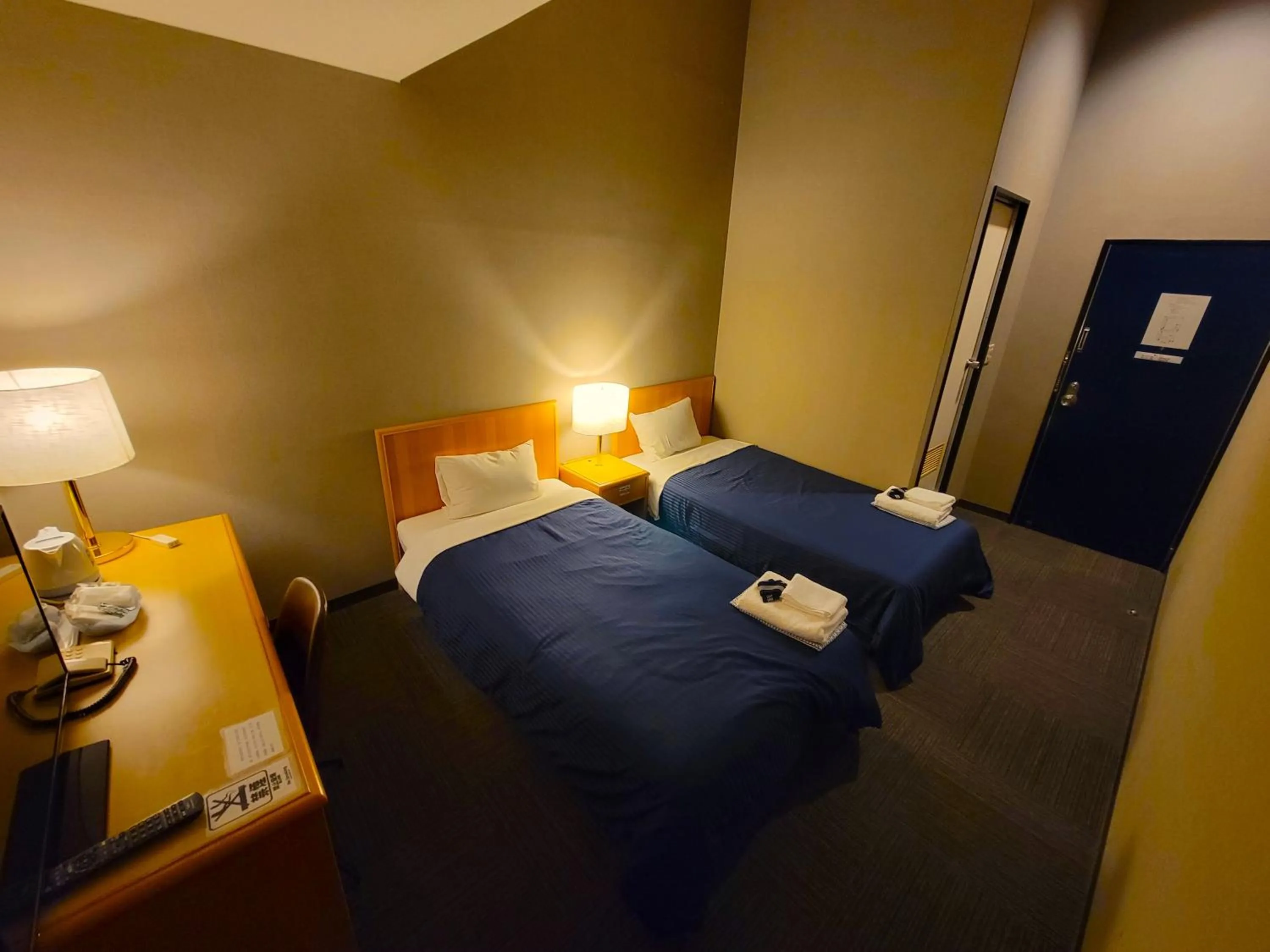 Bed in Hotel Seagull