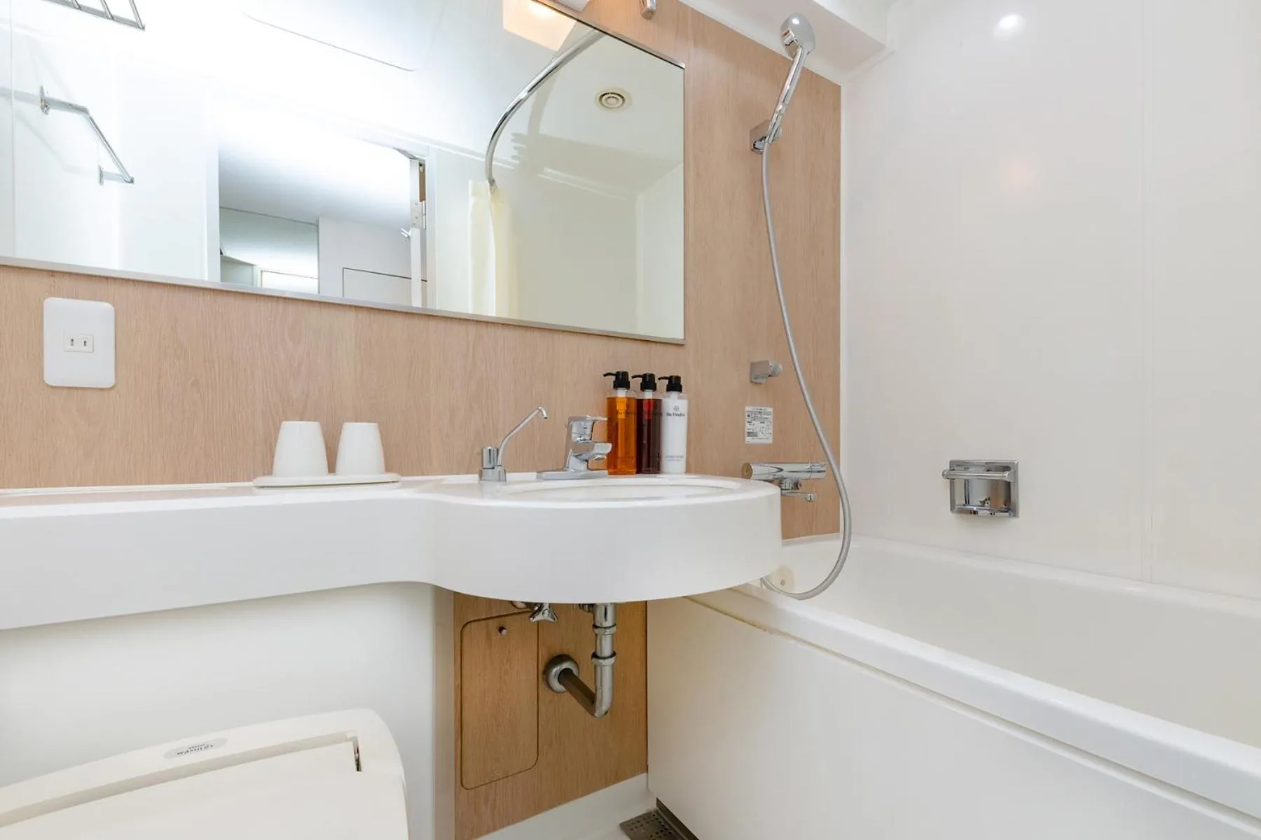 Toilet in The OneFive Fukuoka Tenjin