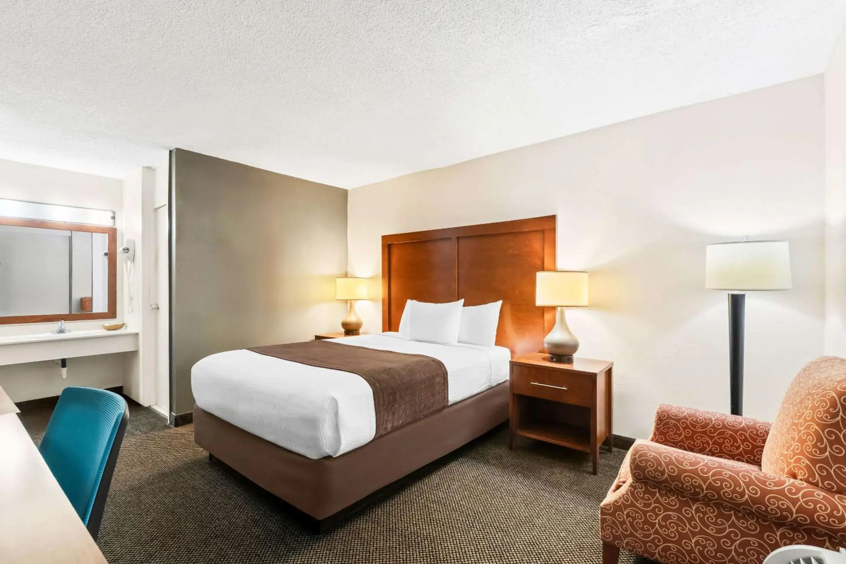 Bedroom, Bed in Rodeway Inn Dalton South Bedroom, Bed in Rodeway Inn Dalton South