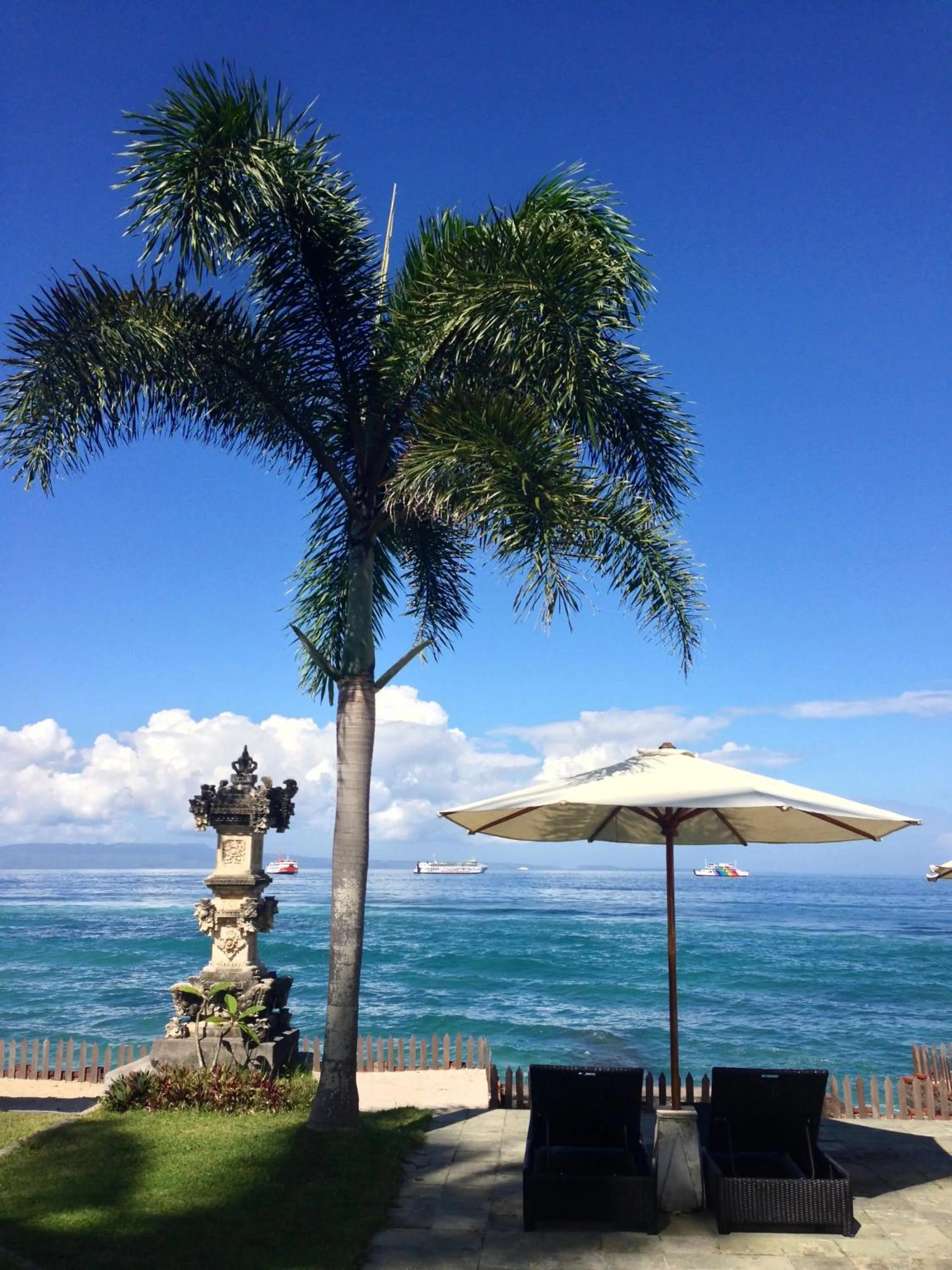 Beach in Sea Breeze Candidasa