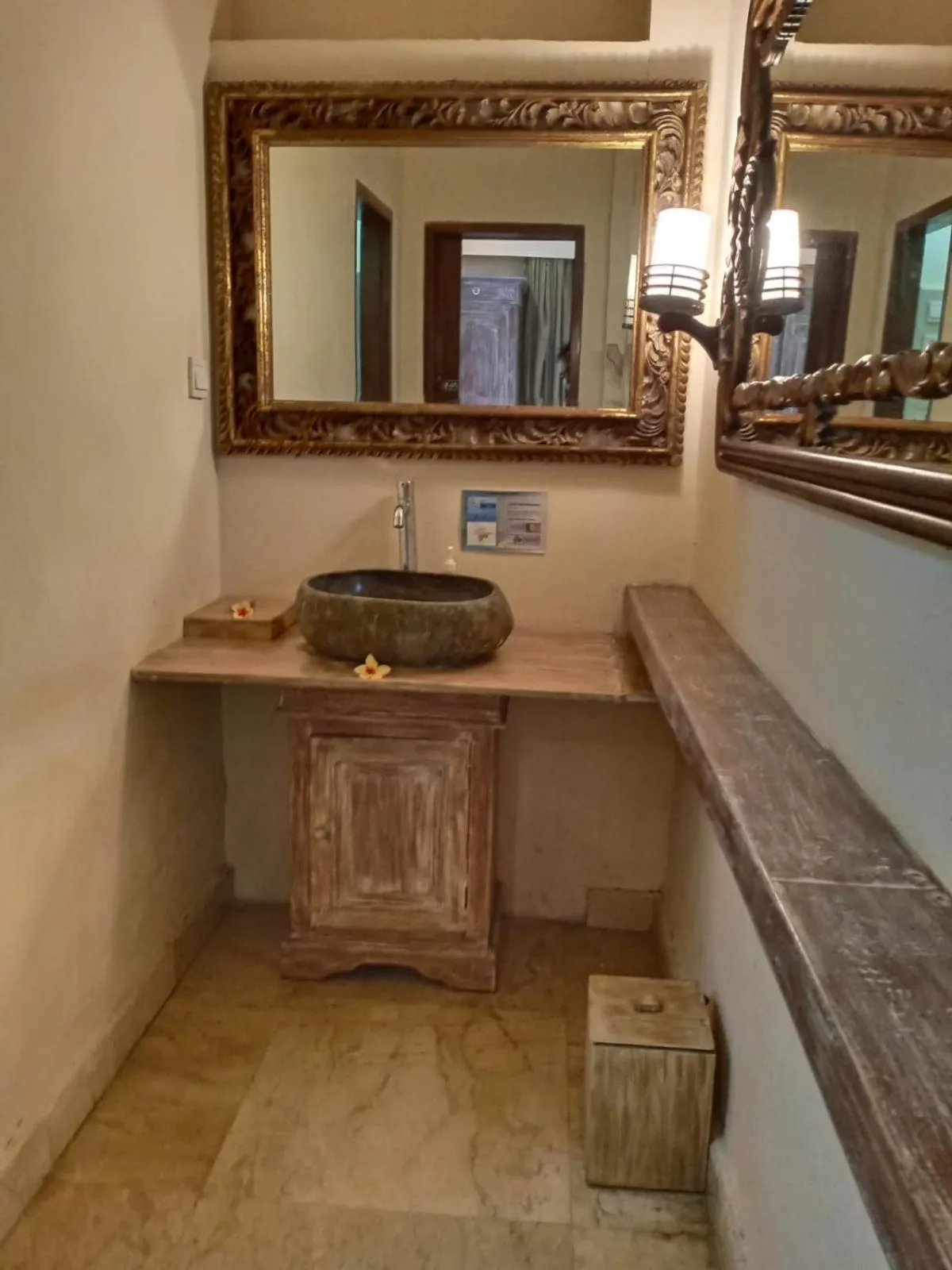 Sea Breeze Candidasa